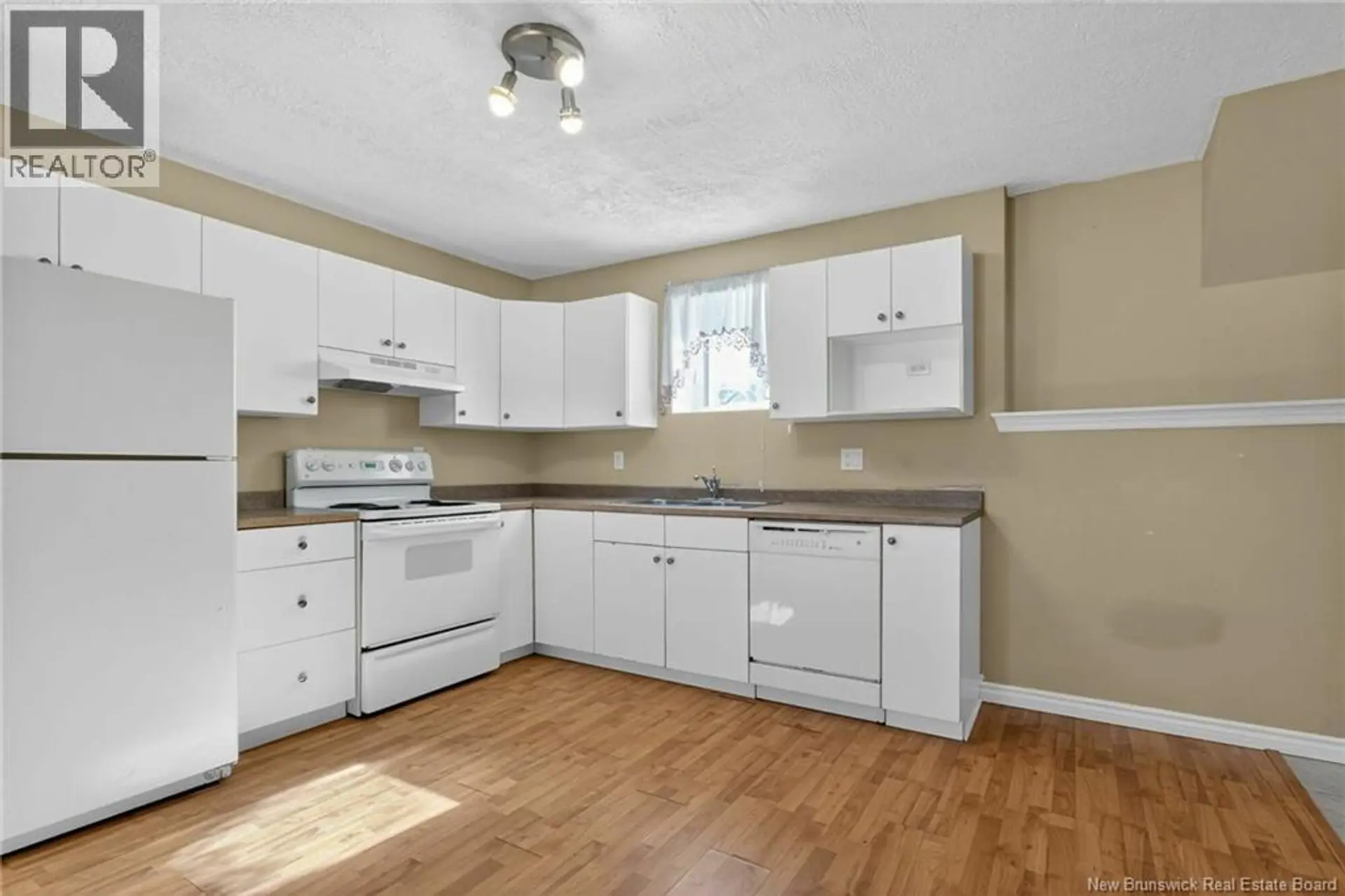 645 Melanson Road - Image 14