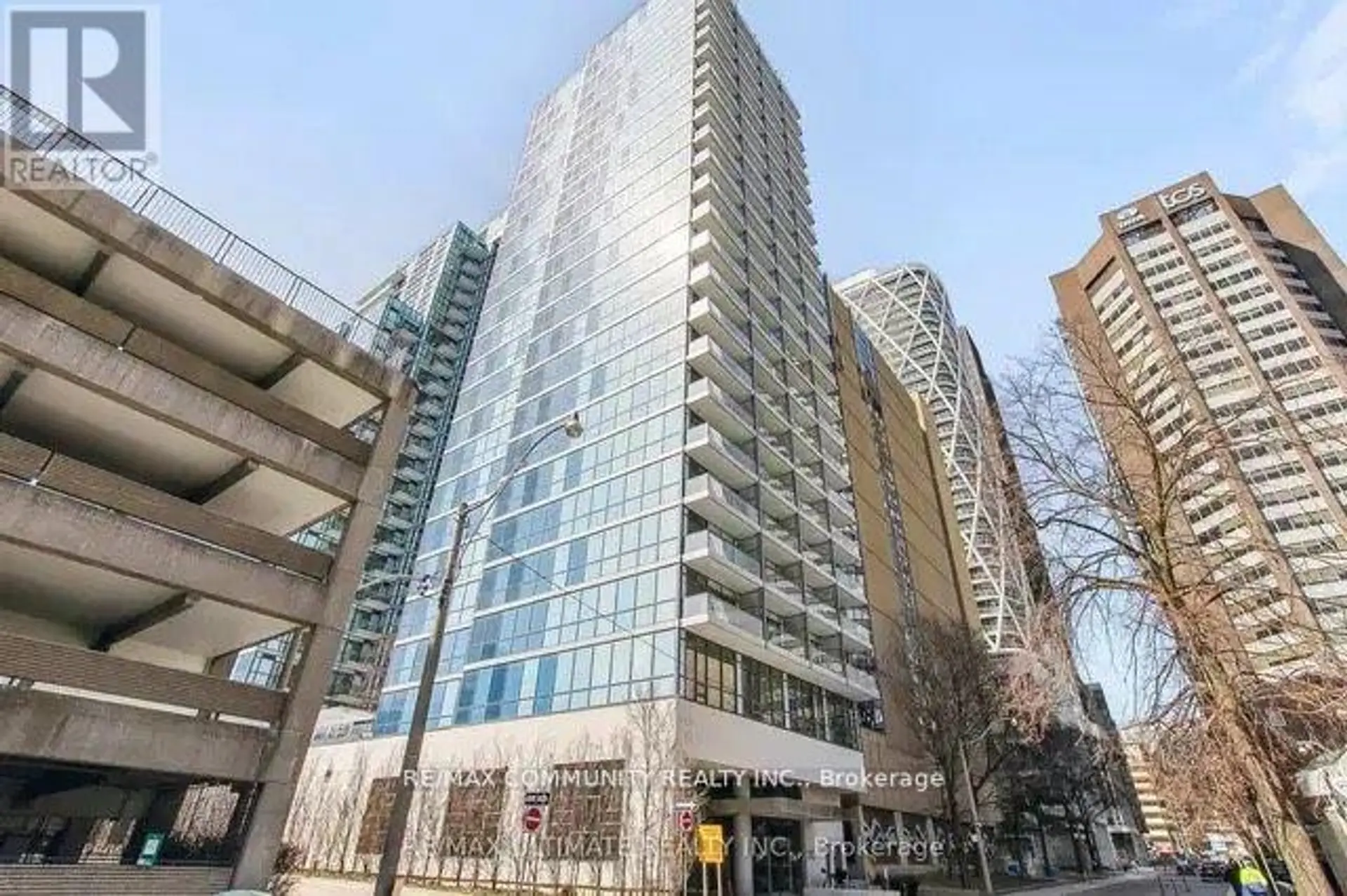 #1610 210 SIMCOE STREET - Image 1