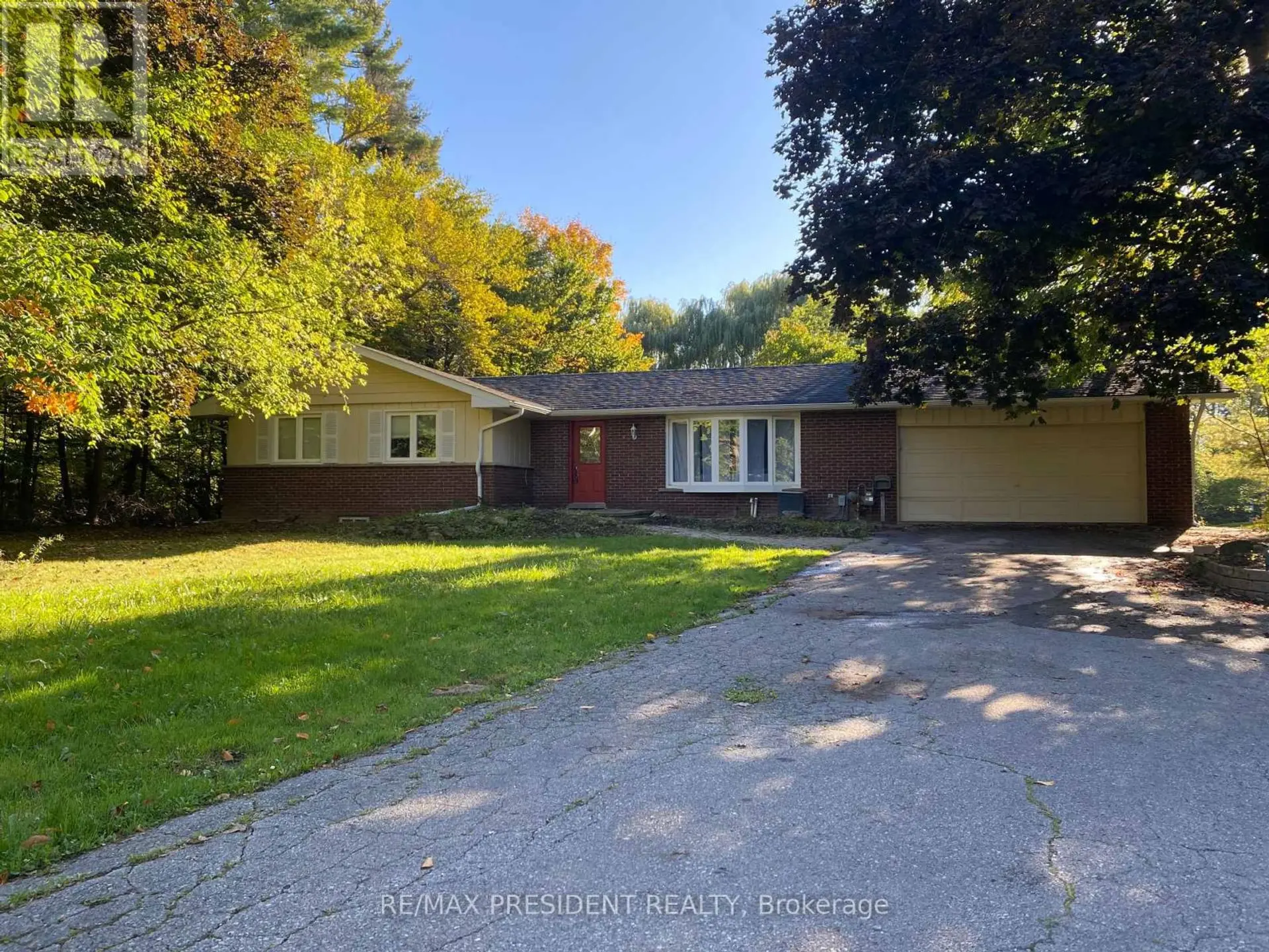 10588 EIGHTH LINE - Image 1