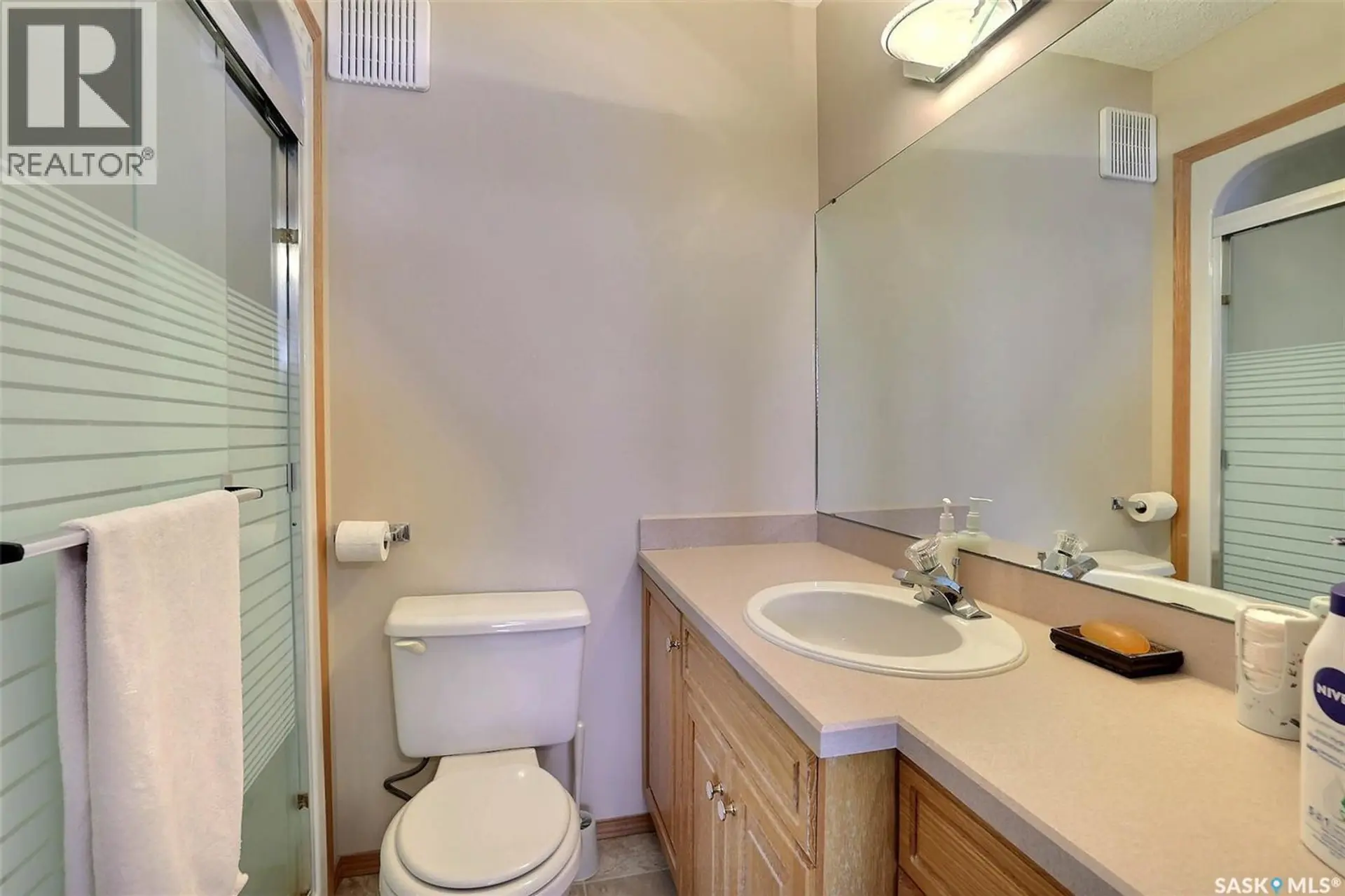 #405 2930 Arens ROAD E - Image 16