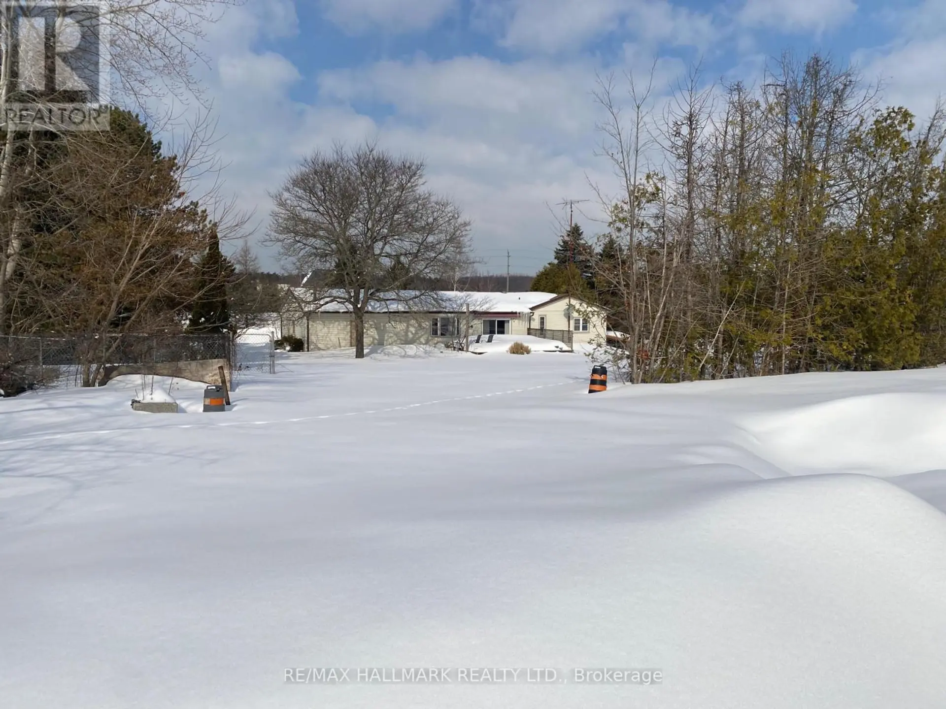 4749 AURORA ROAD E - Image 13