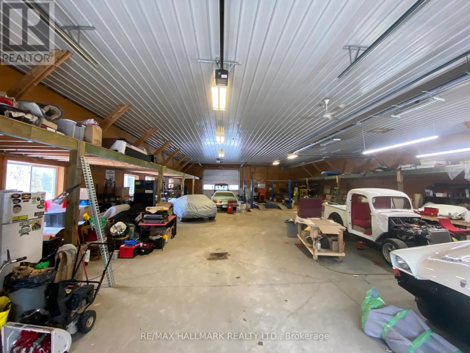 4749 AURORA ROAD E - Image 14