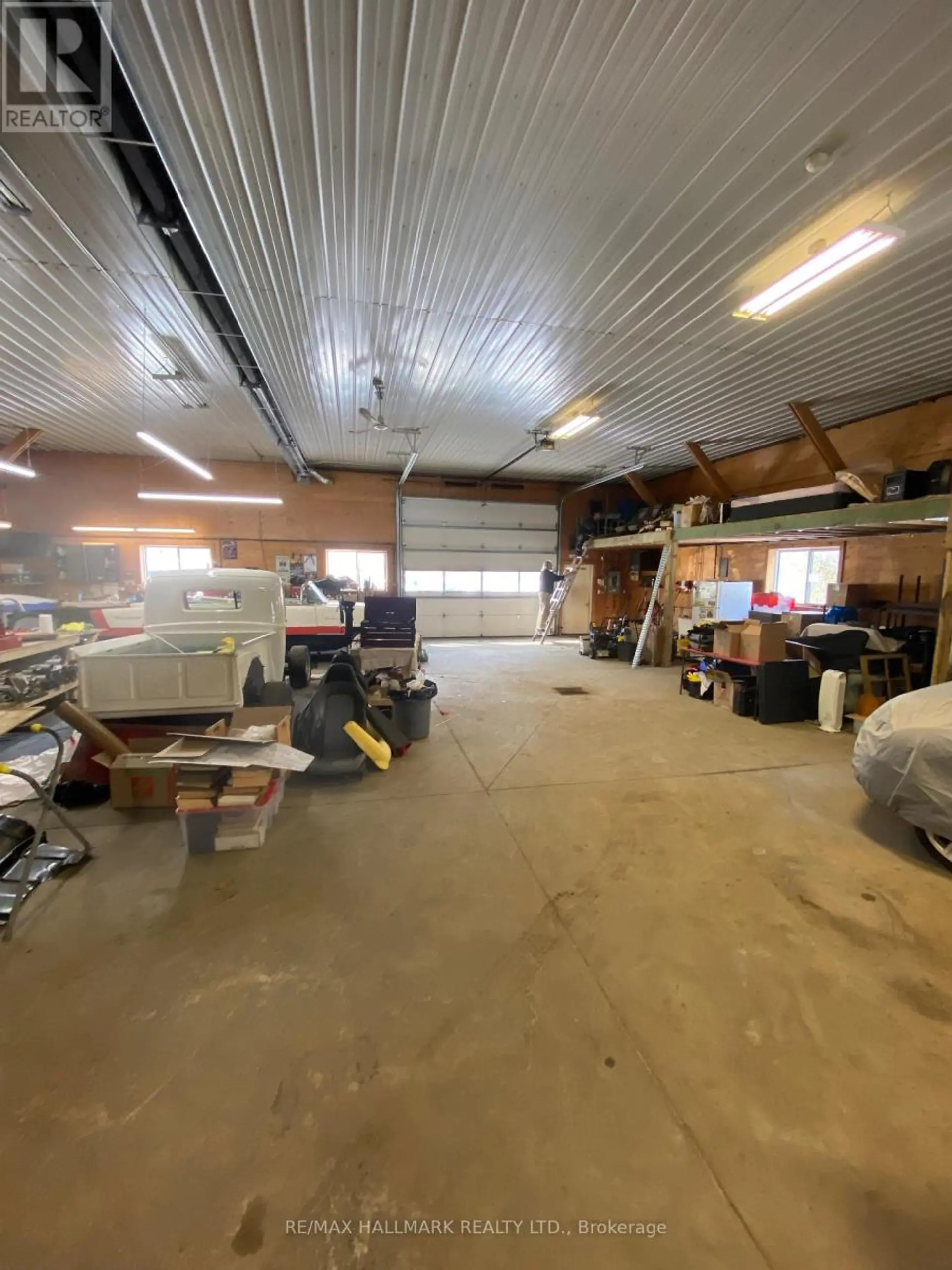4749 AURORA ROAD E - Image 17