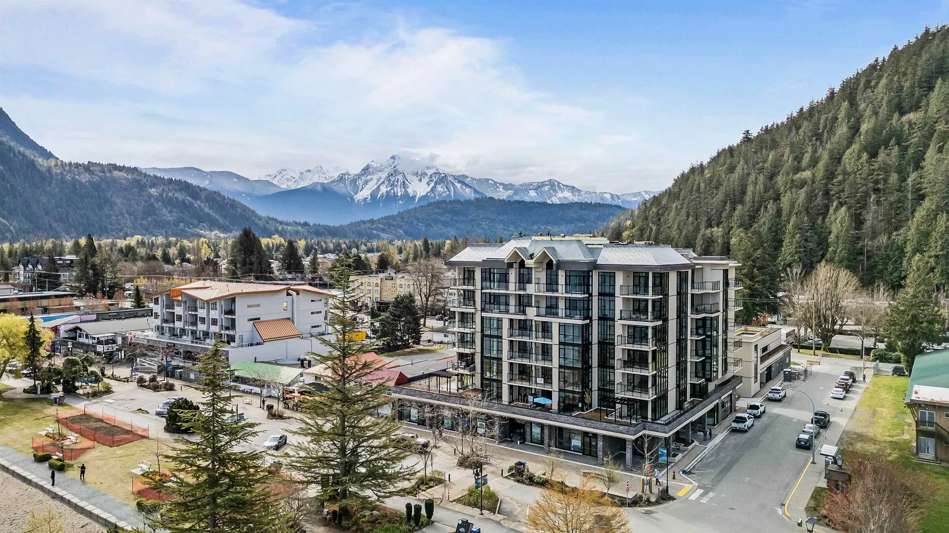 Property at #608 120 Esplanade Avenue, Harrison Hot Springs, BC