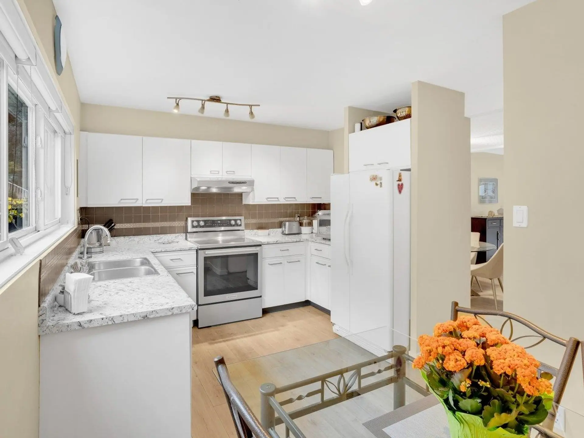 1037 Cecile Drive - Image 7
