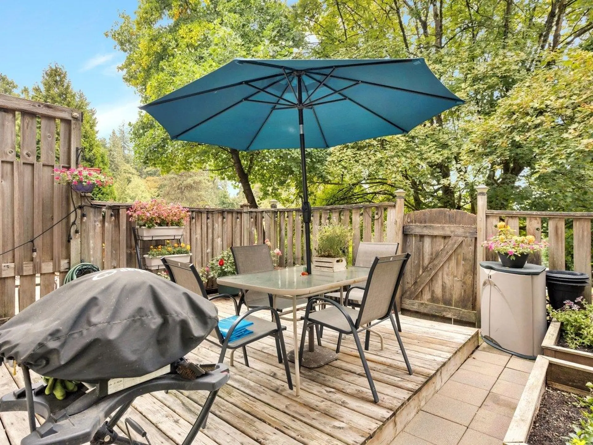 1037 Cecile Drive - Image 11