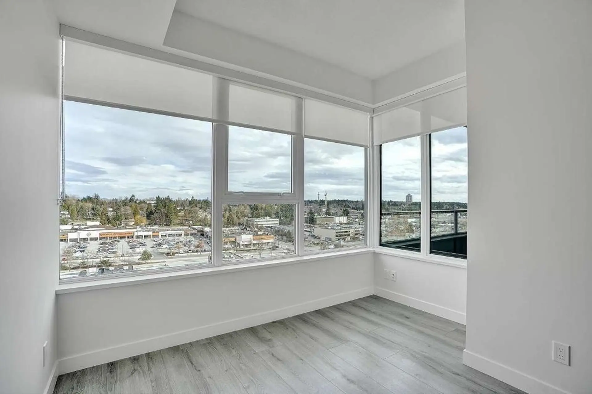 #1202 10626 City Parkway - Image 8