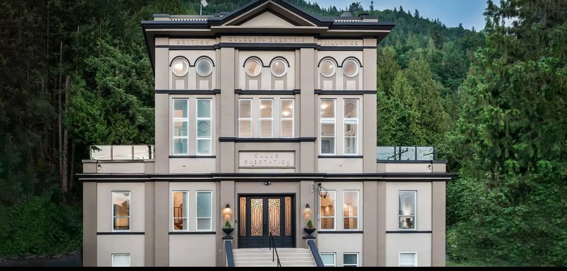 Property at 39623 Old Yale Road, Abbotsford, BC