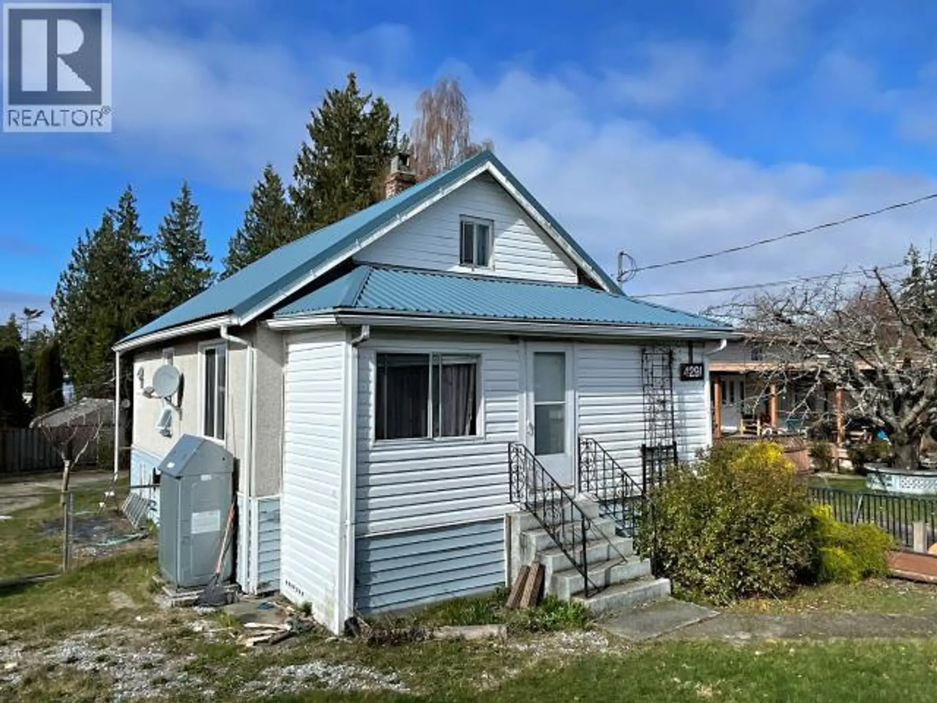 Property at 4291 JOYCE AVE, Powell River, BC