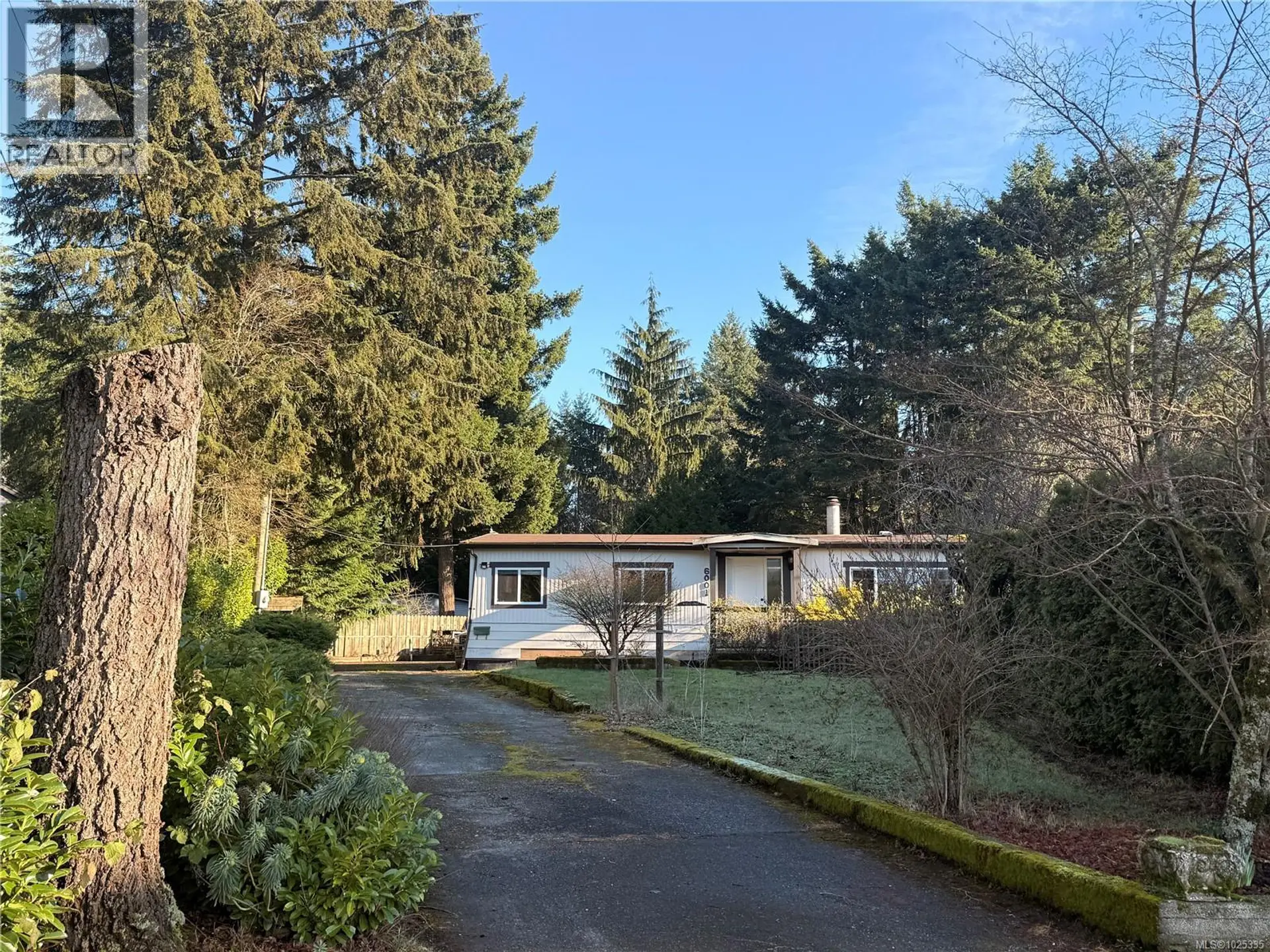 Property at 6001 Pine Park Pl, Nanaimo, BC