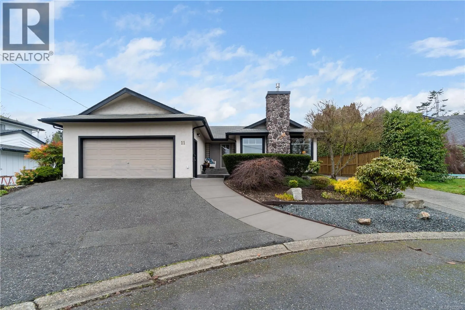 Property at 11 Sylvan Cres, Parksville, BC
