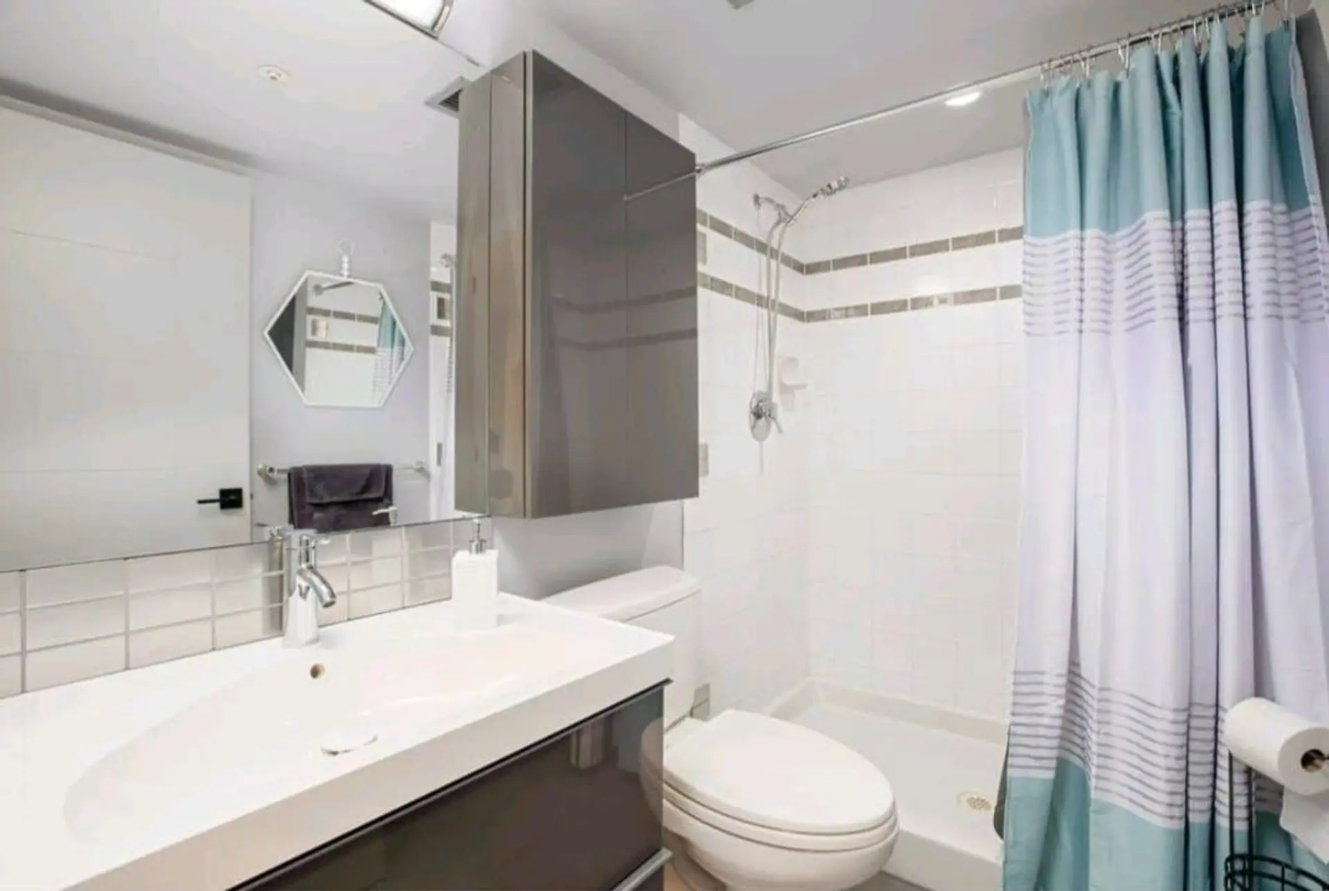 #2503 183 Keefer Place - Image 10