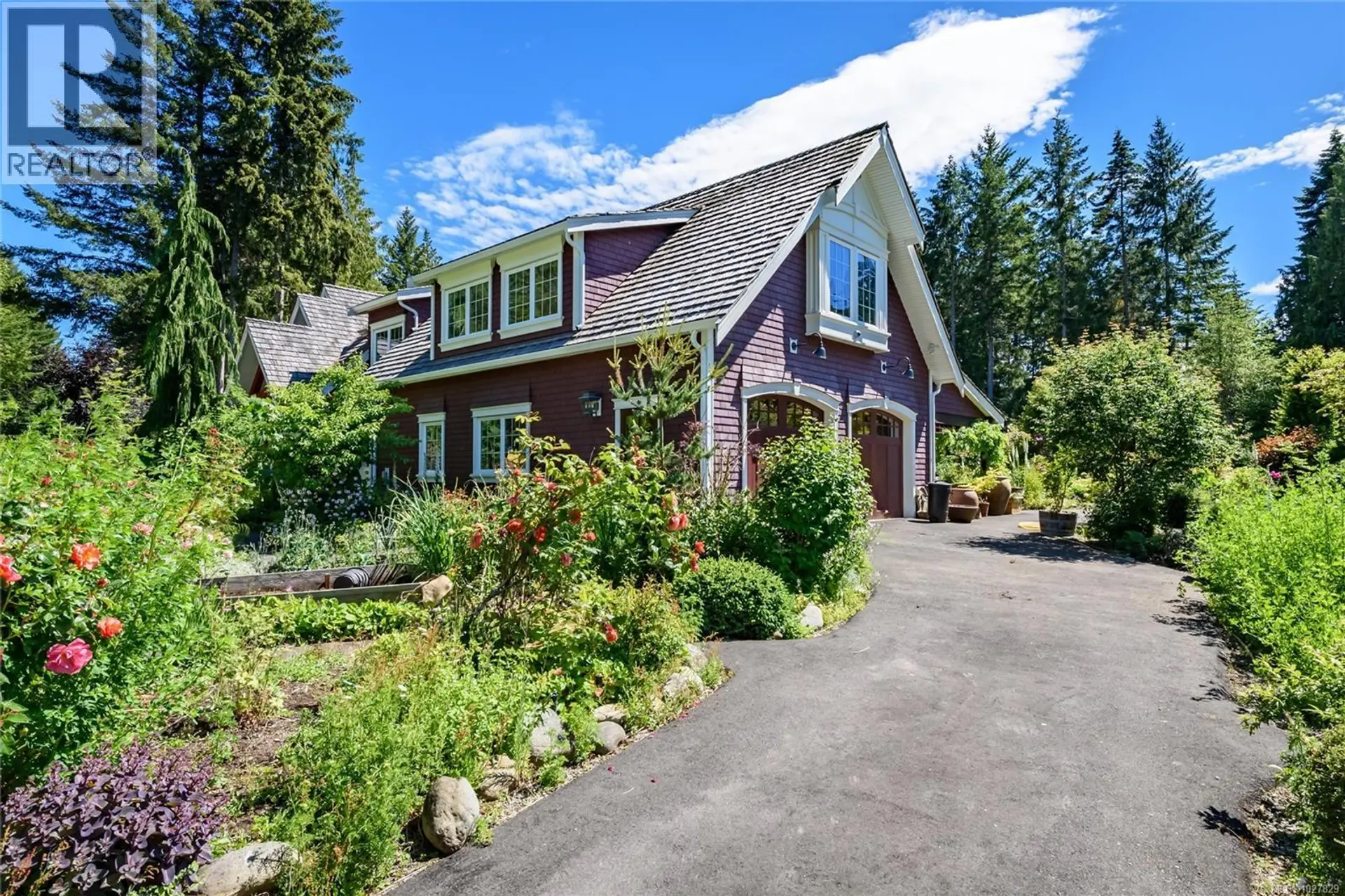 Property at 7679 Victor Lane, Fanny Bay, BC
