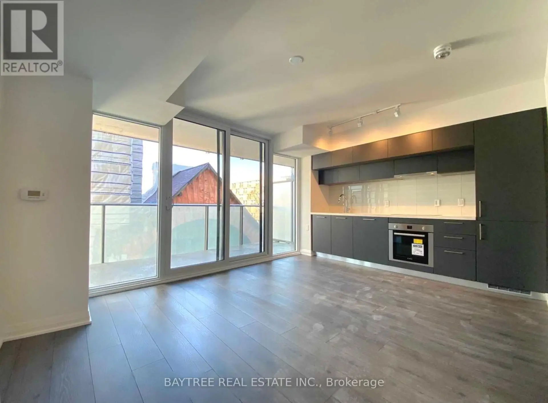 #506 99 FOXBAR ROAD - Image 1