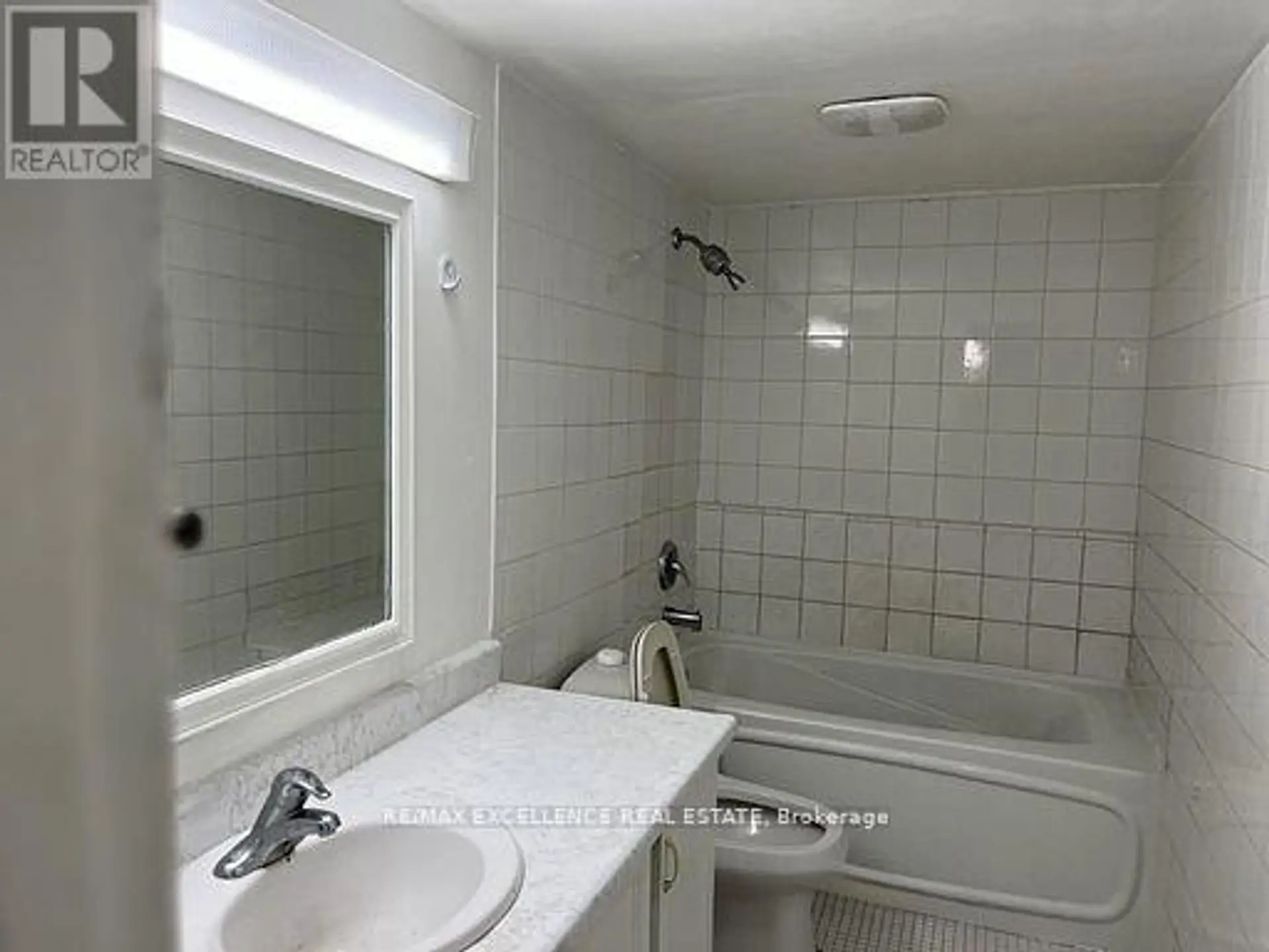 #2105 3390 WESTON ROAD - Image 7