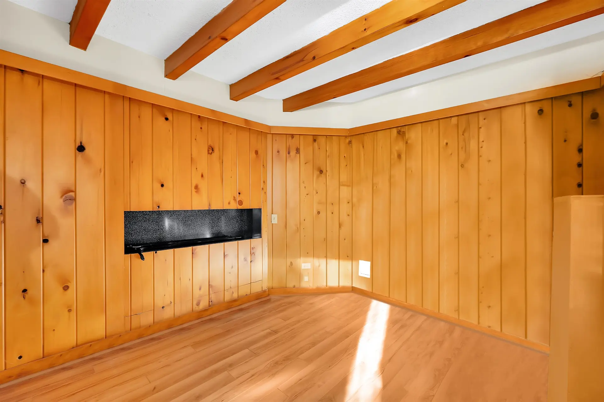 4580 Neville Street - Image 11