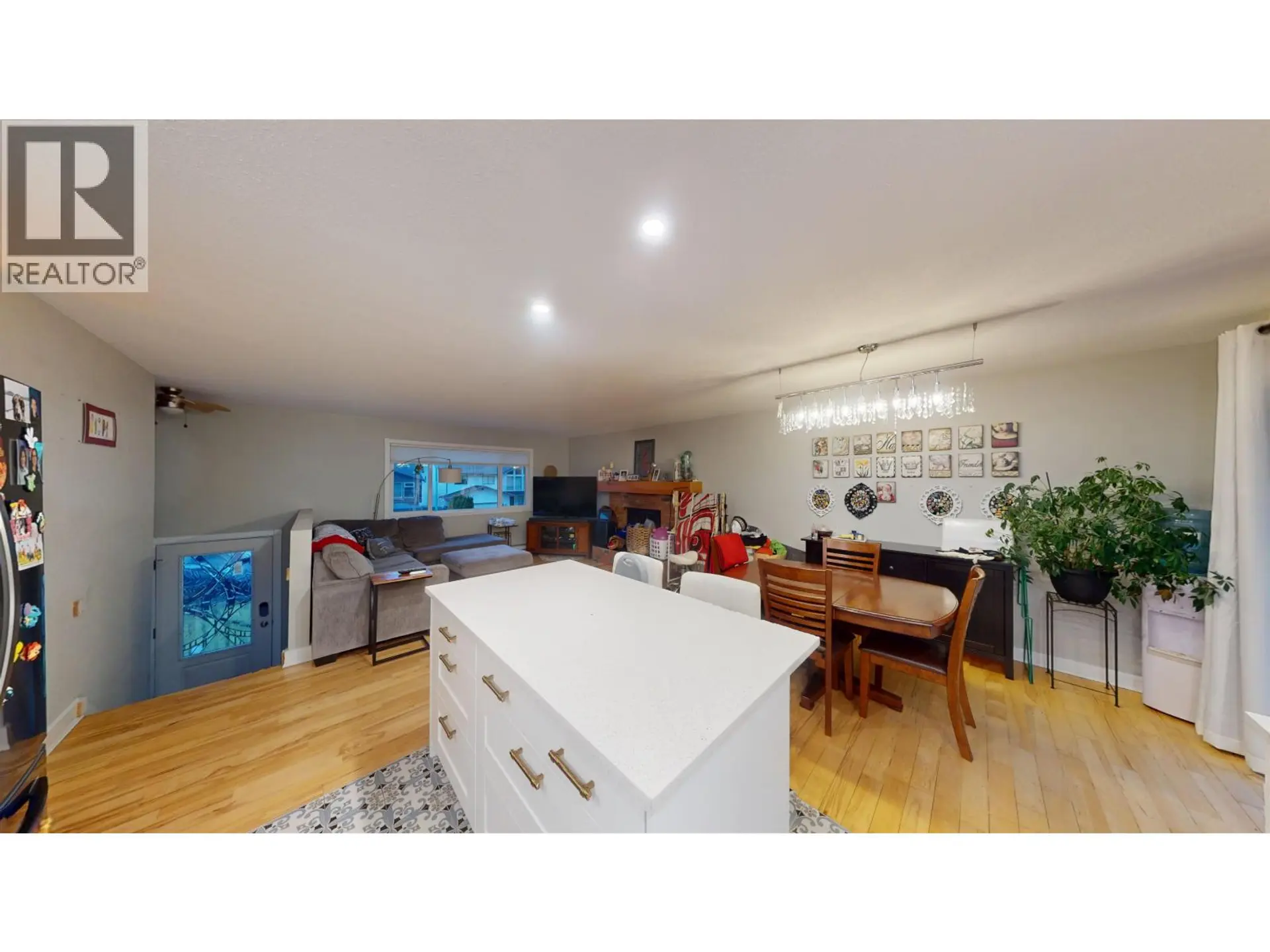 156 GULL CRESCENT - Image 3