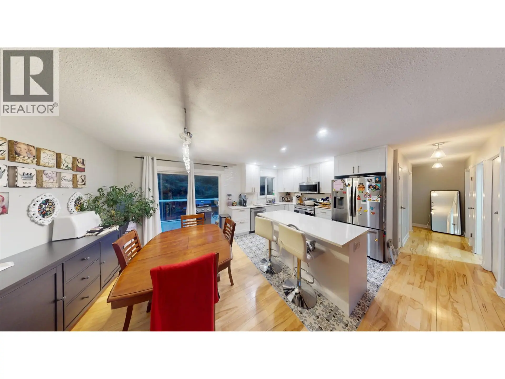 156 GULL CRESCENT - Image 2