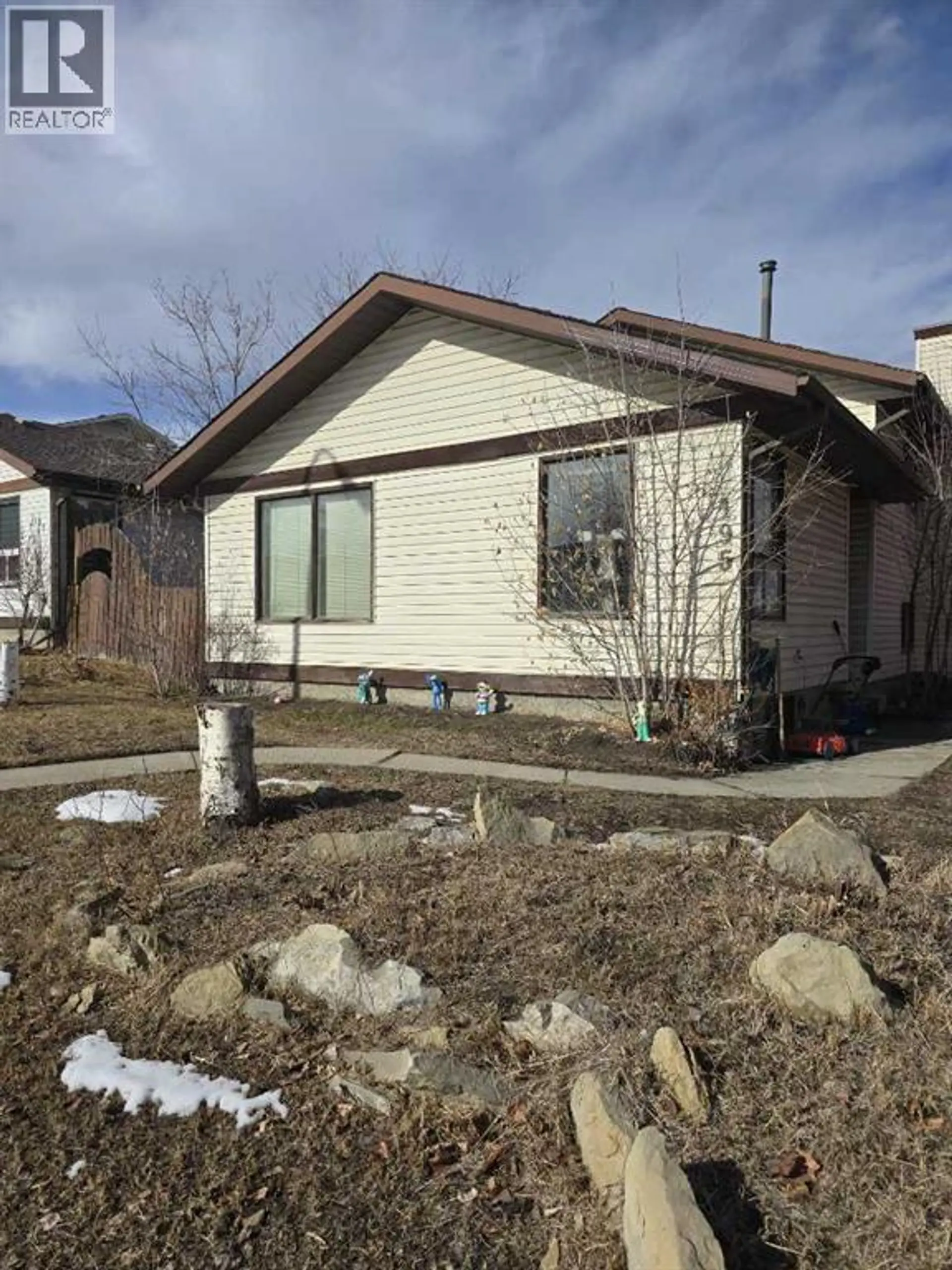 195 SHAWGLEN ROAD SW - Image 1