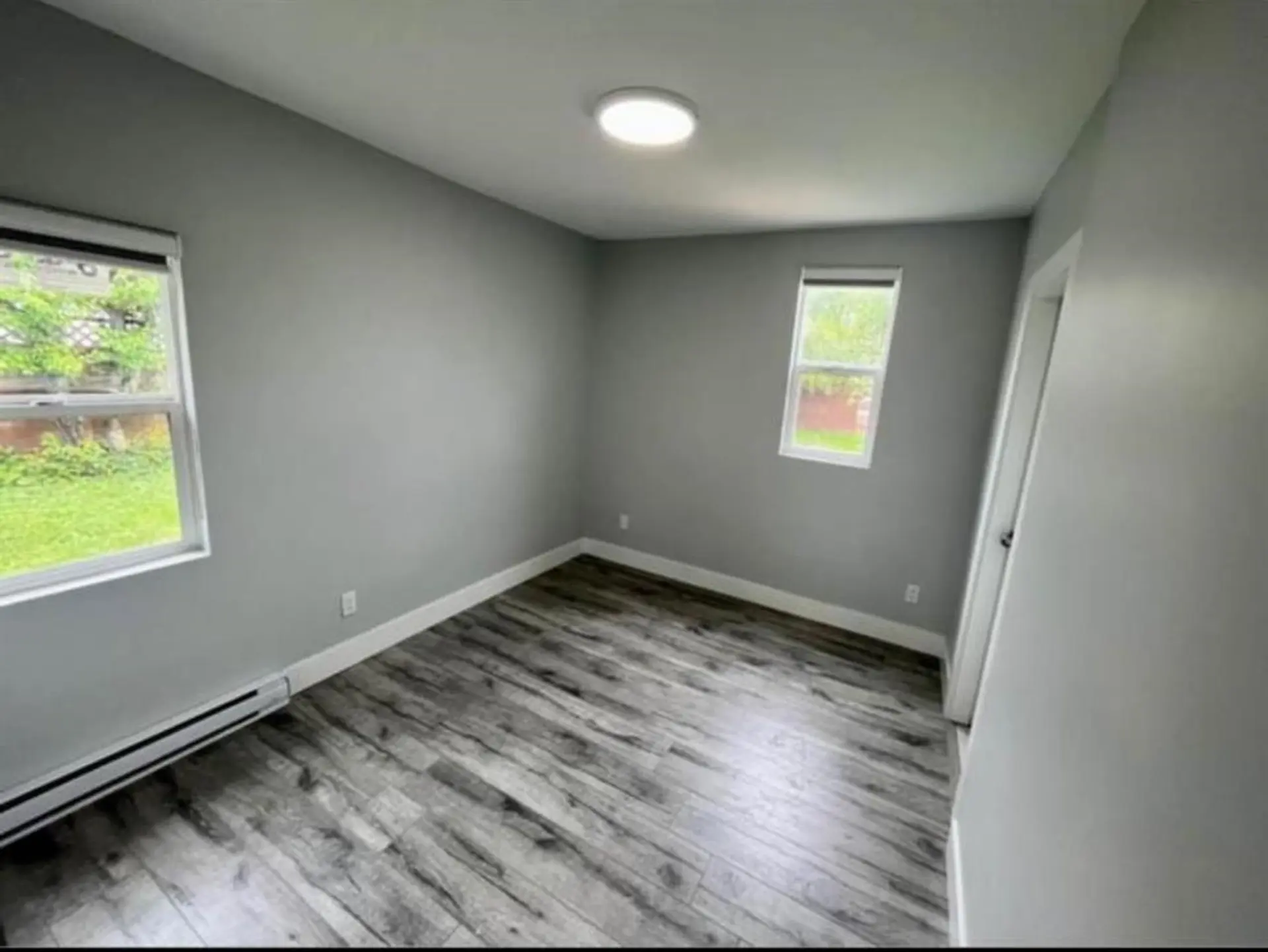 9518 Robson Street - Image 4