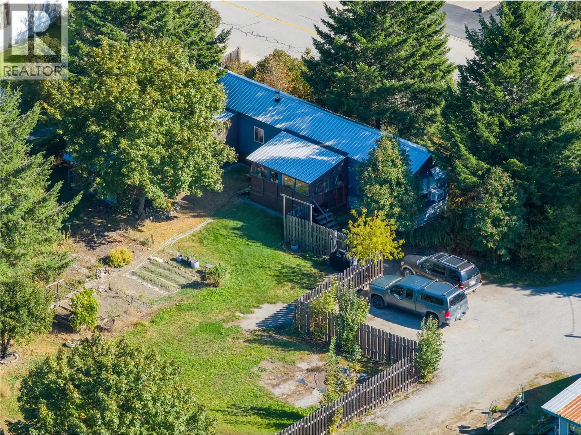 413 Edward Street - Image 2