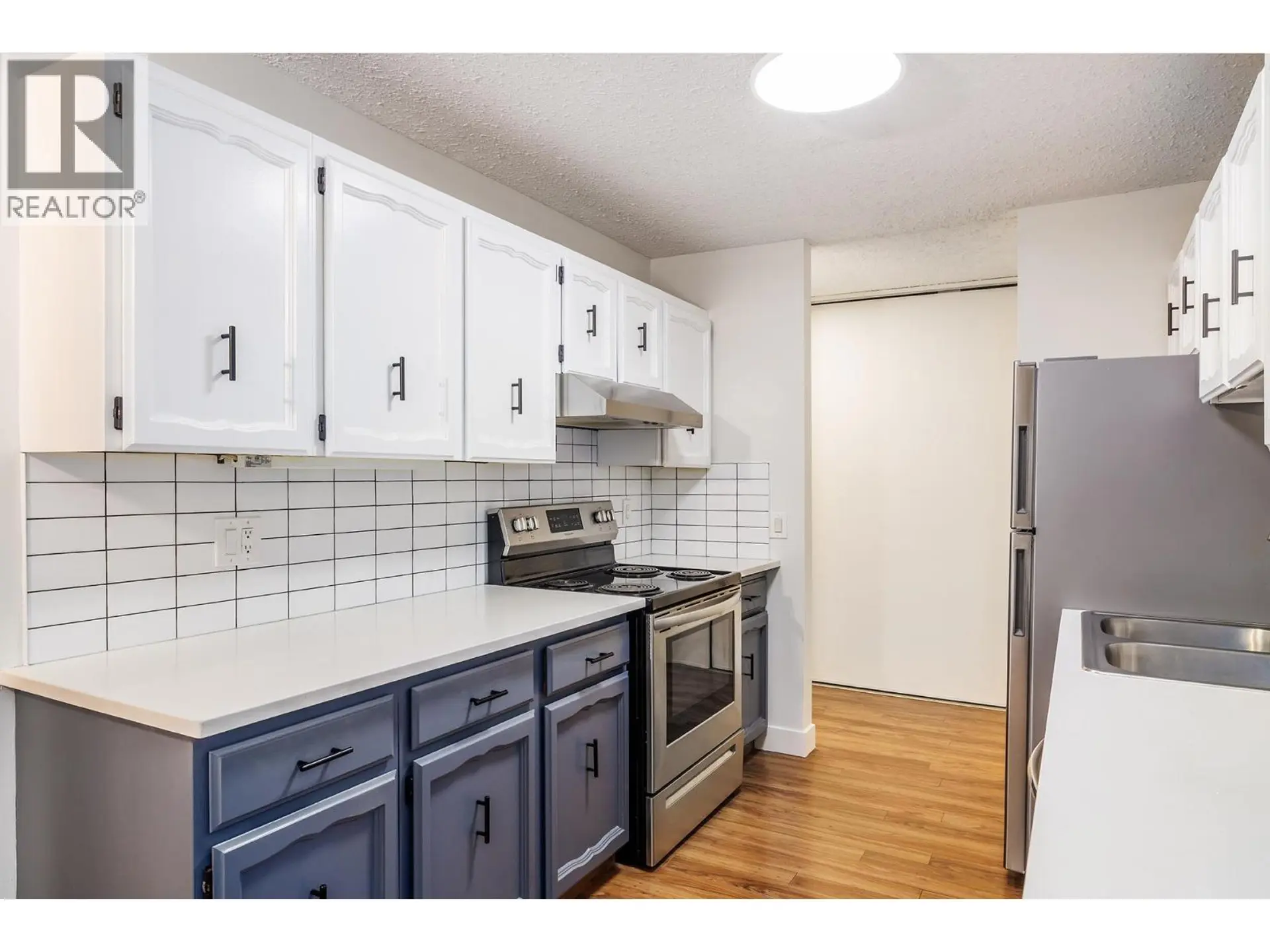 Property at #307 555 Rowcliffe Avenue, Kelowna, BC
