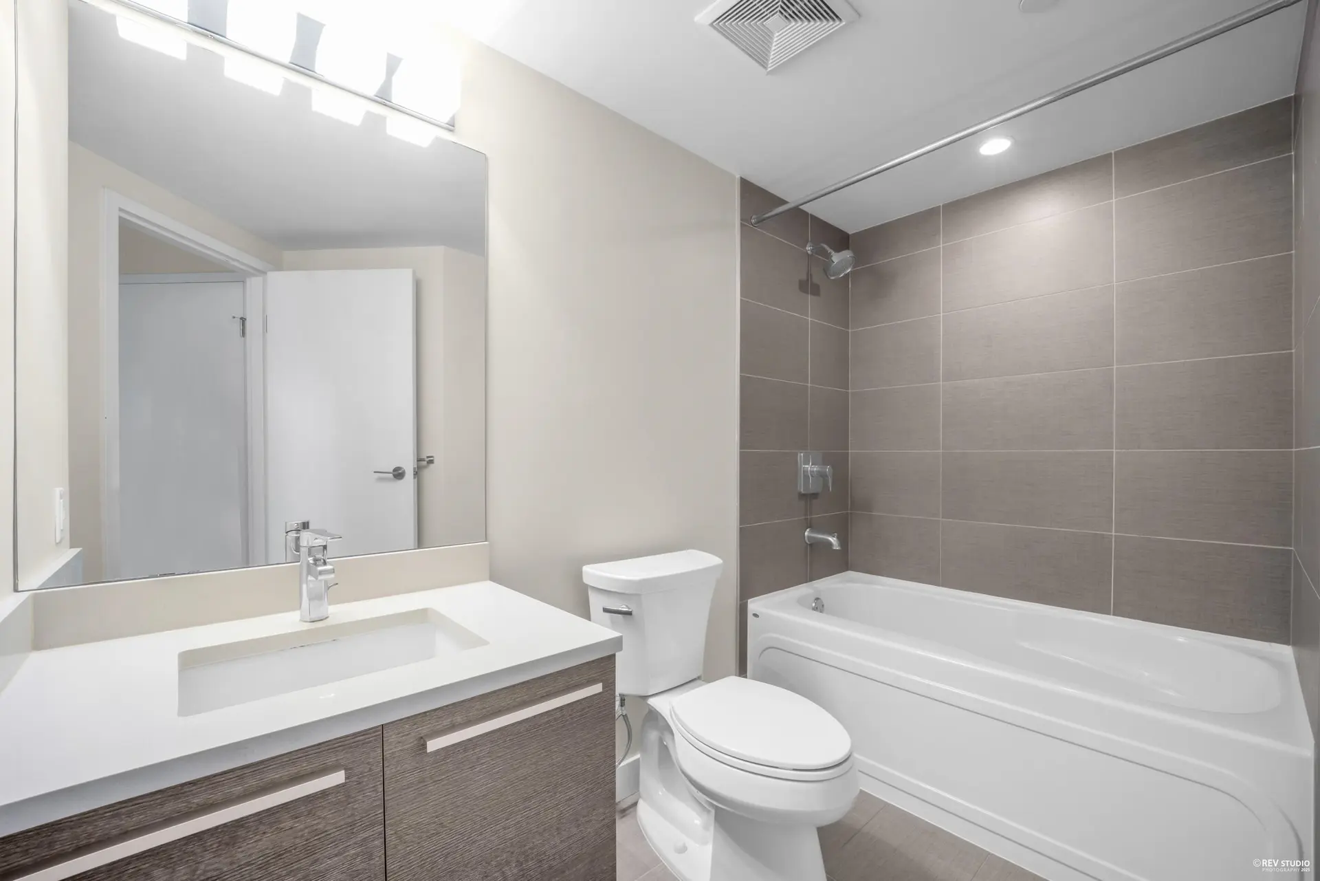 #703 1323 Homer Street - Image 12