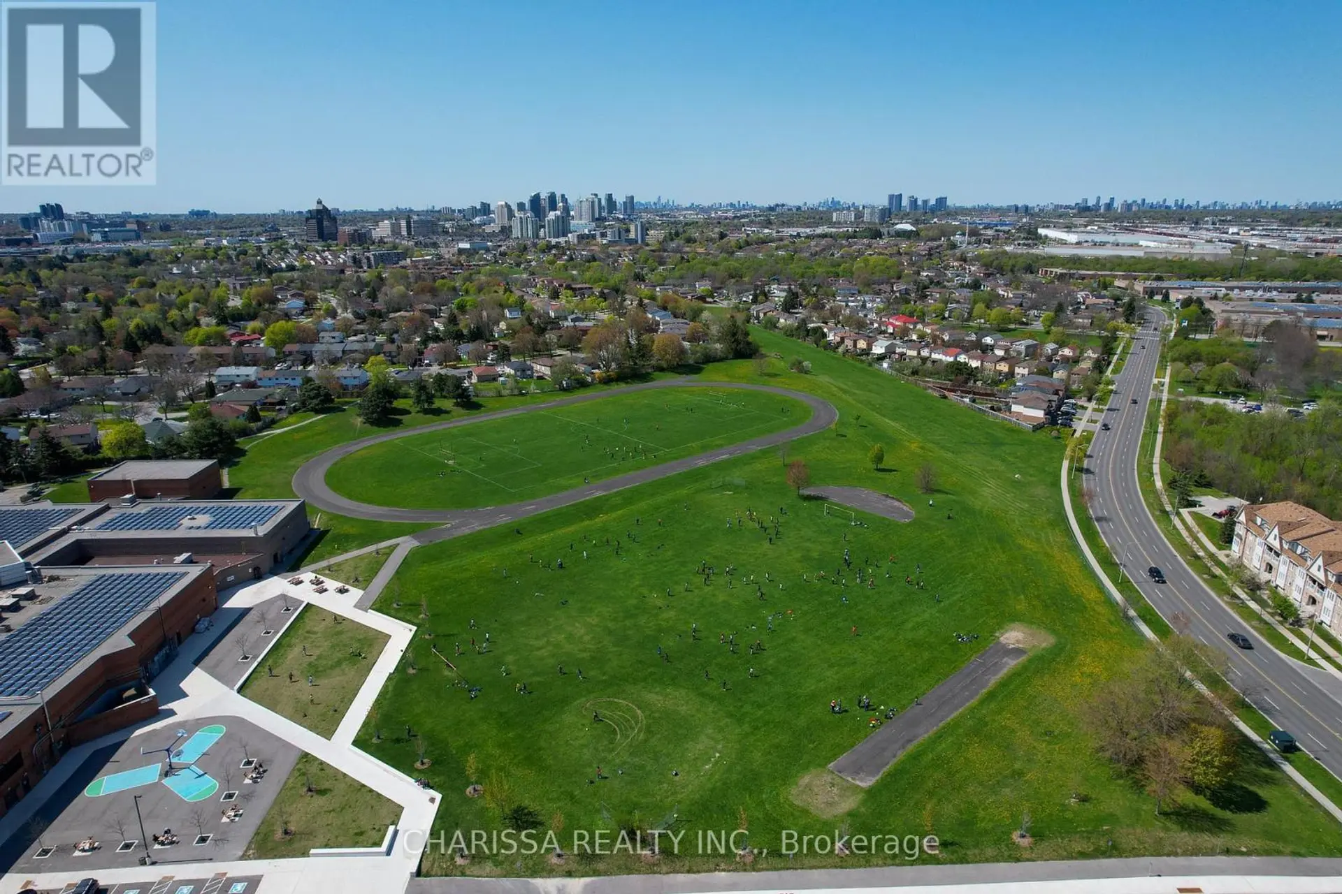 #33 30 LIBEN WAY - Image 17