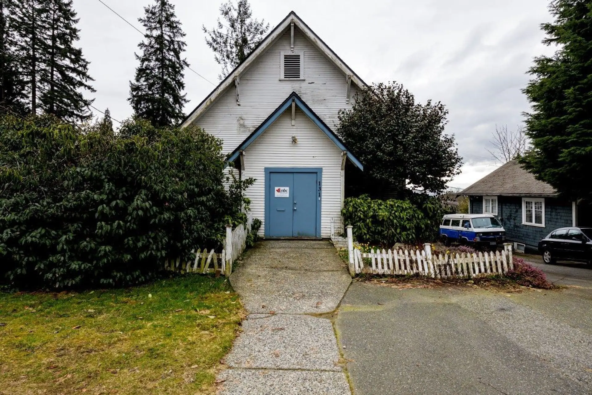 Property at 131 E Kings Road, North Vancouver, BC