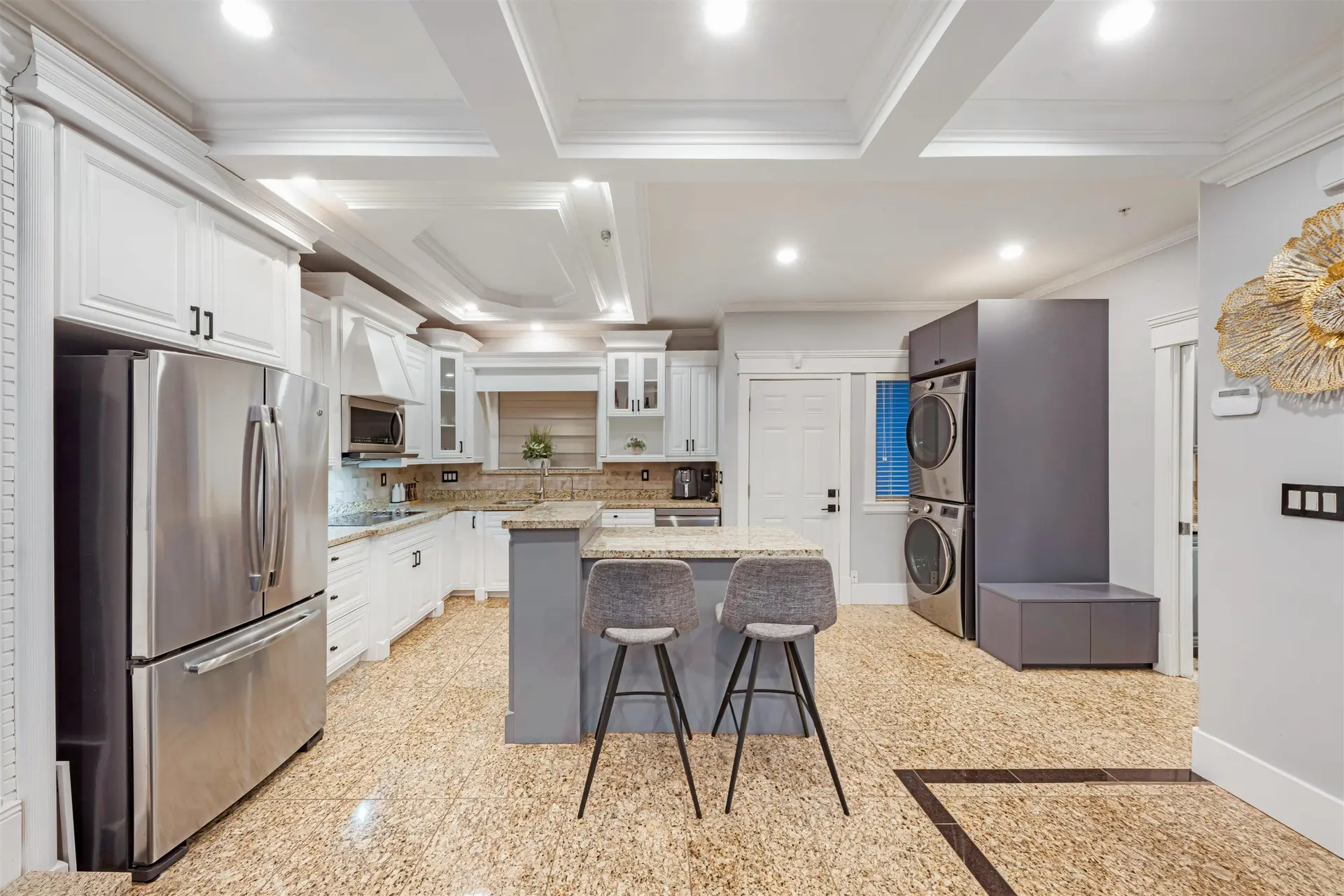 7888 Nanaimo Street - Image 3