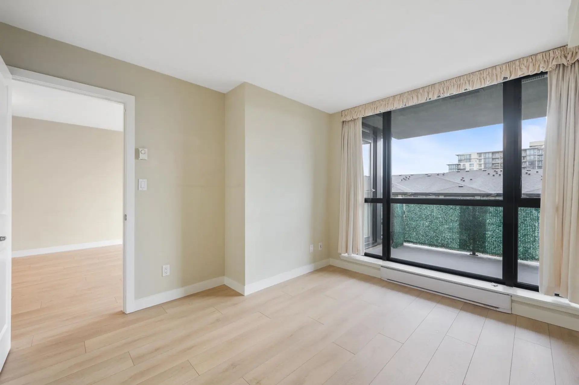 #605 9180 Hemlock Drive - Image 9