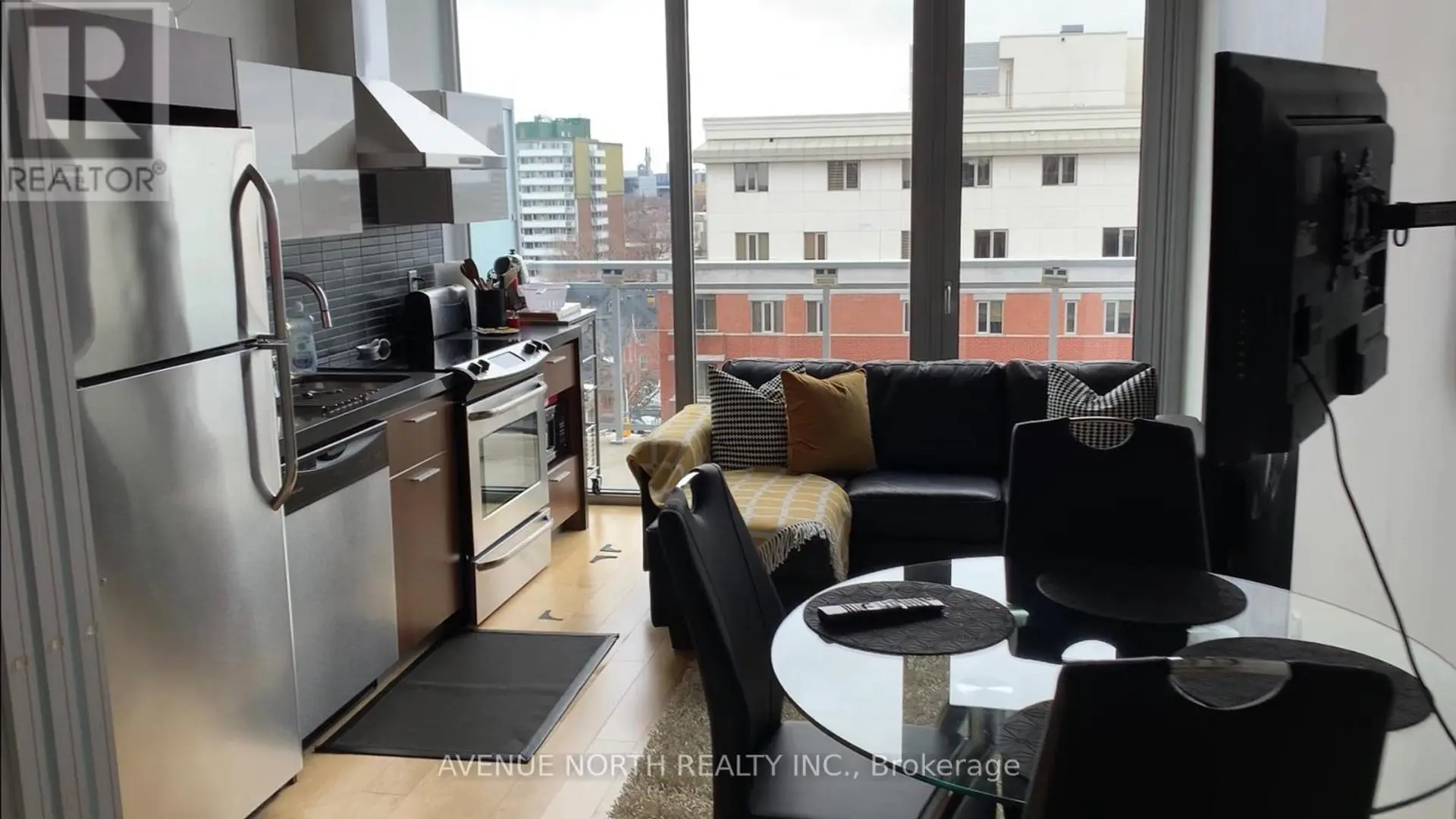 #938 340 MCLEOD STREET - Image 3