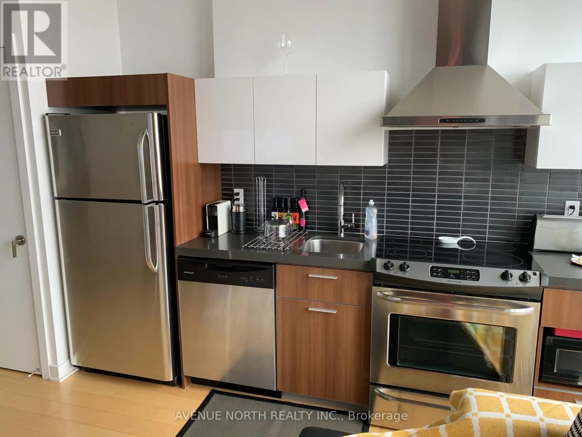 #938 340 MCLEOD STREET - Image 4