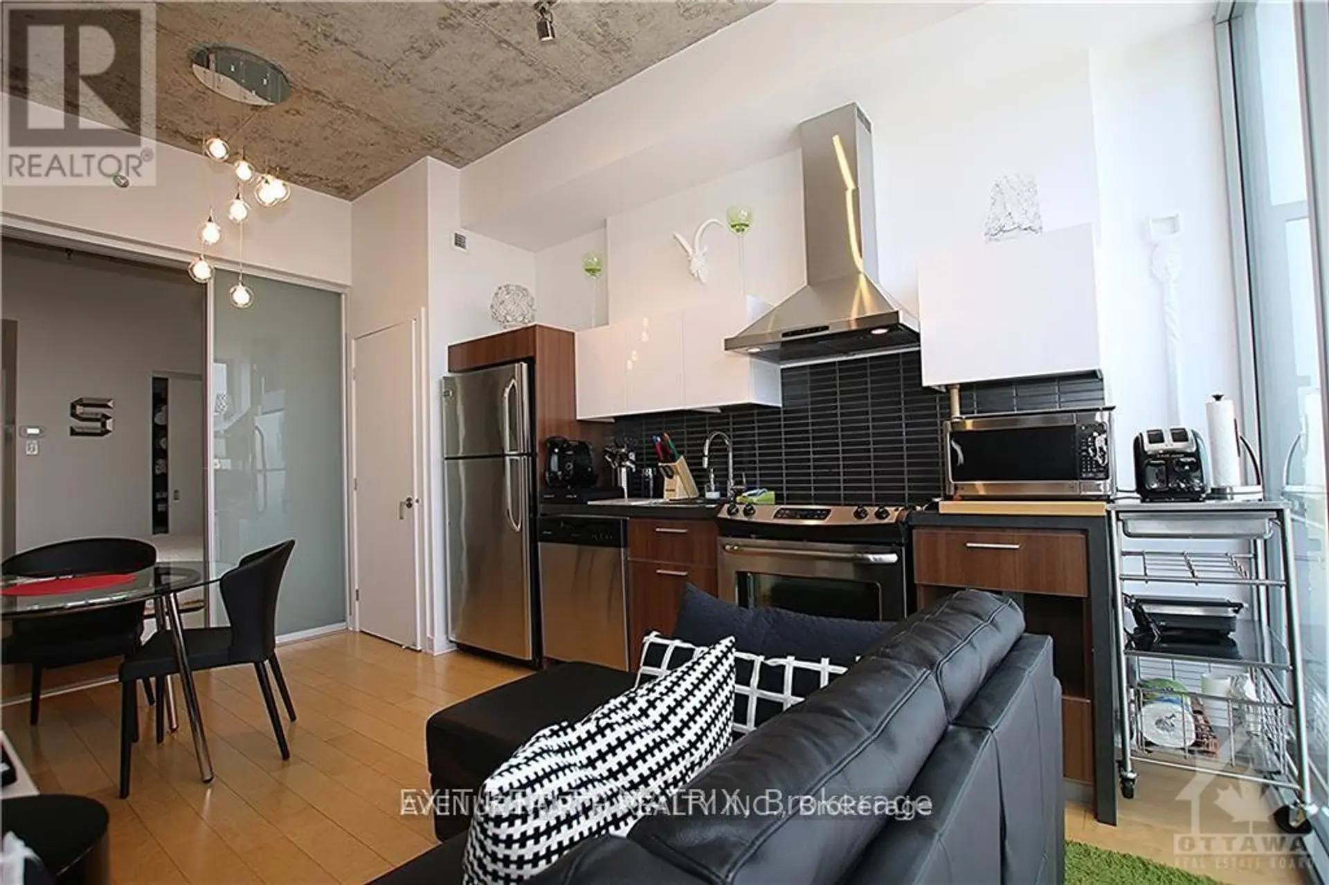 #938 340 MCLEOD STREET - Image 7