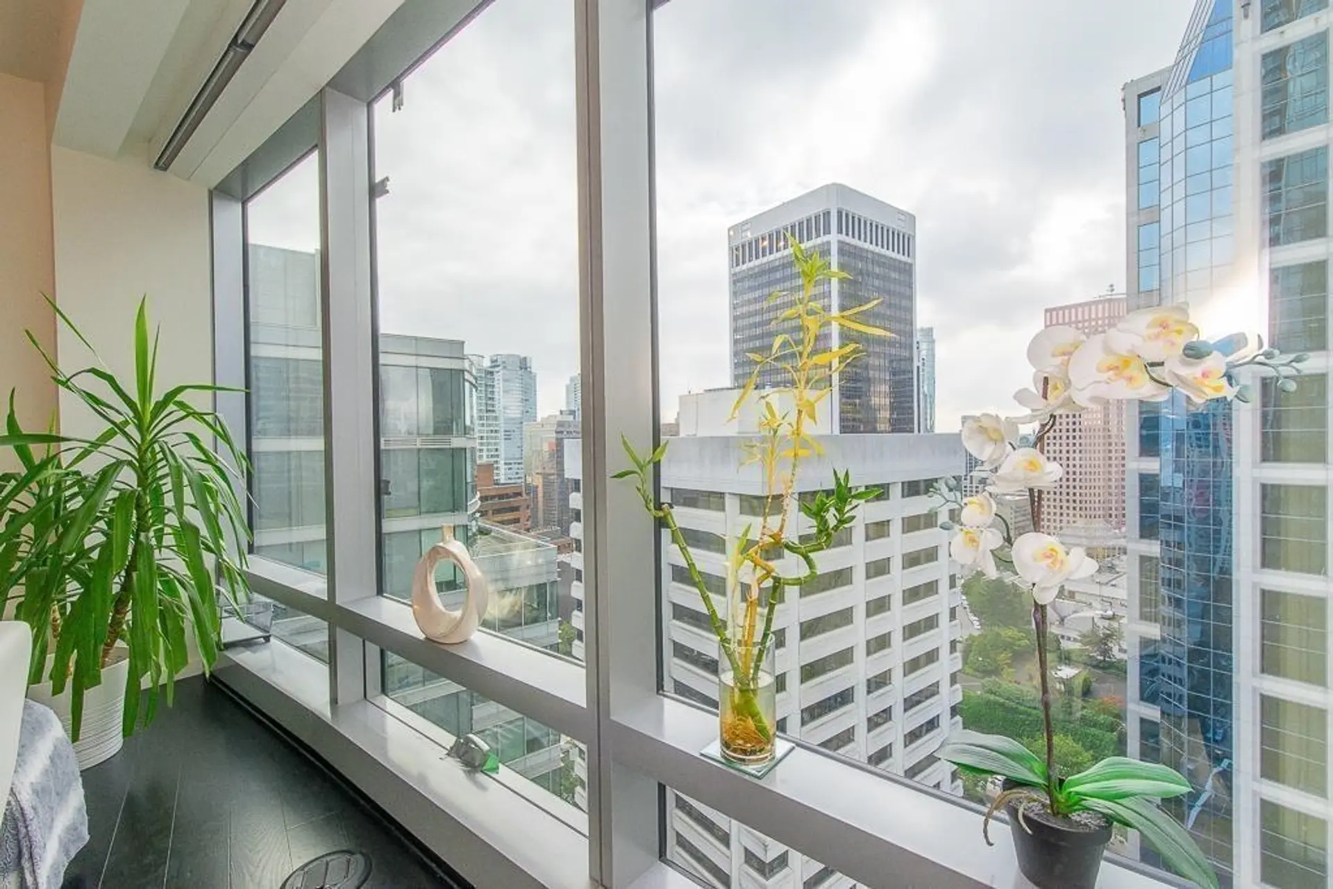 Property at #2305 1151 W Georgia Street, Vancouver, BC