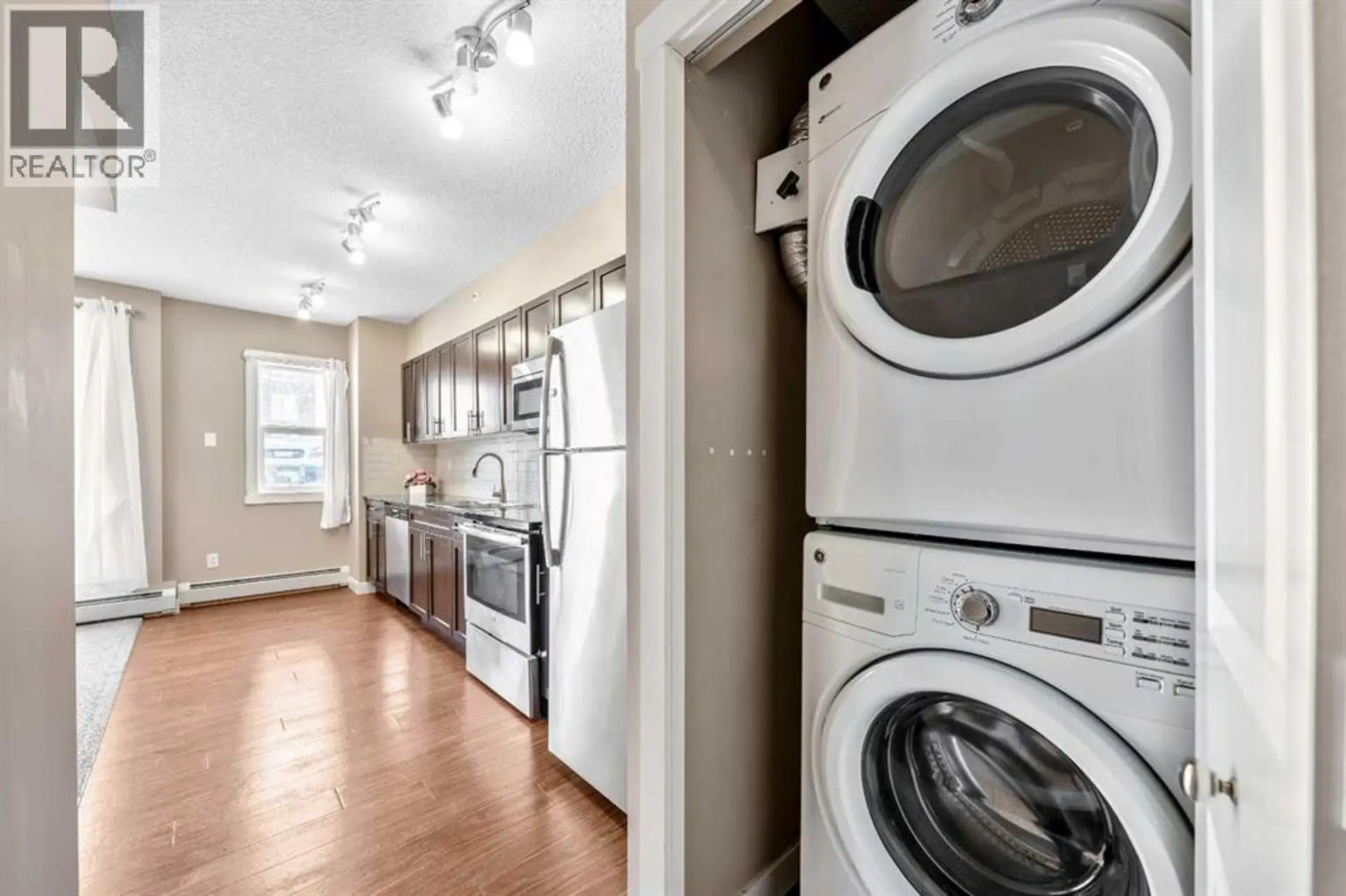 #109 10 KINCORA GLEN PARK NW - Image 6
