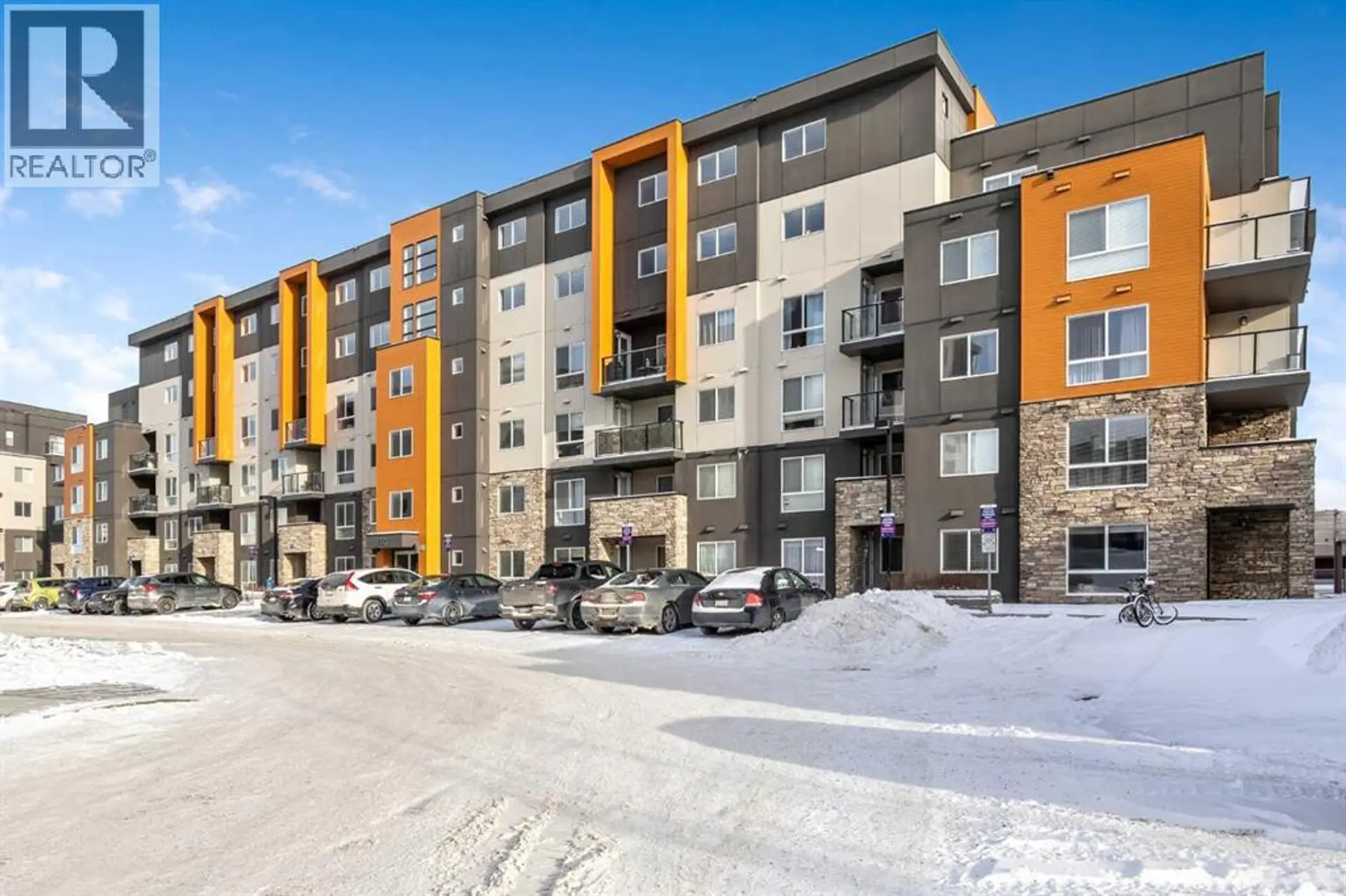 #109 10 KINCORA GLEN PARK NW - Image 1