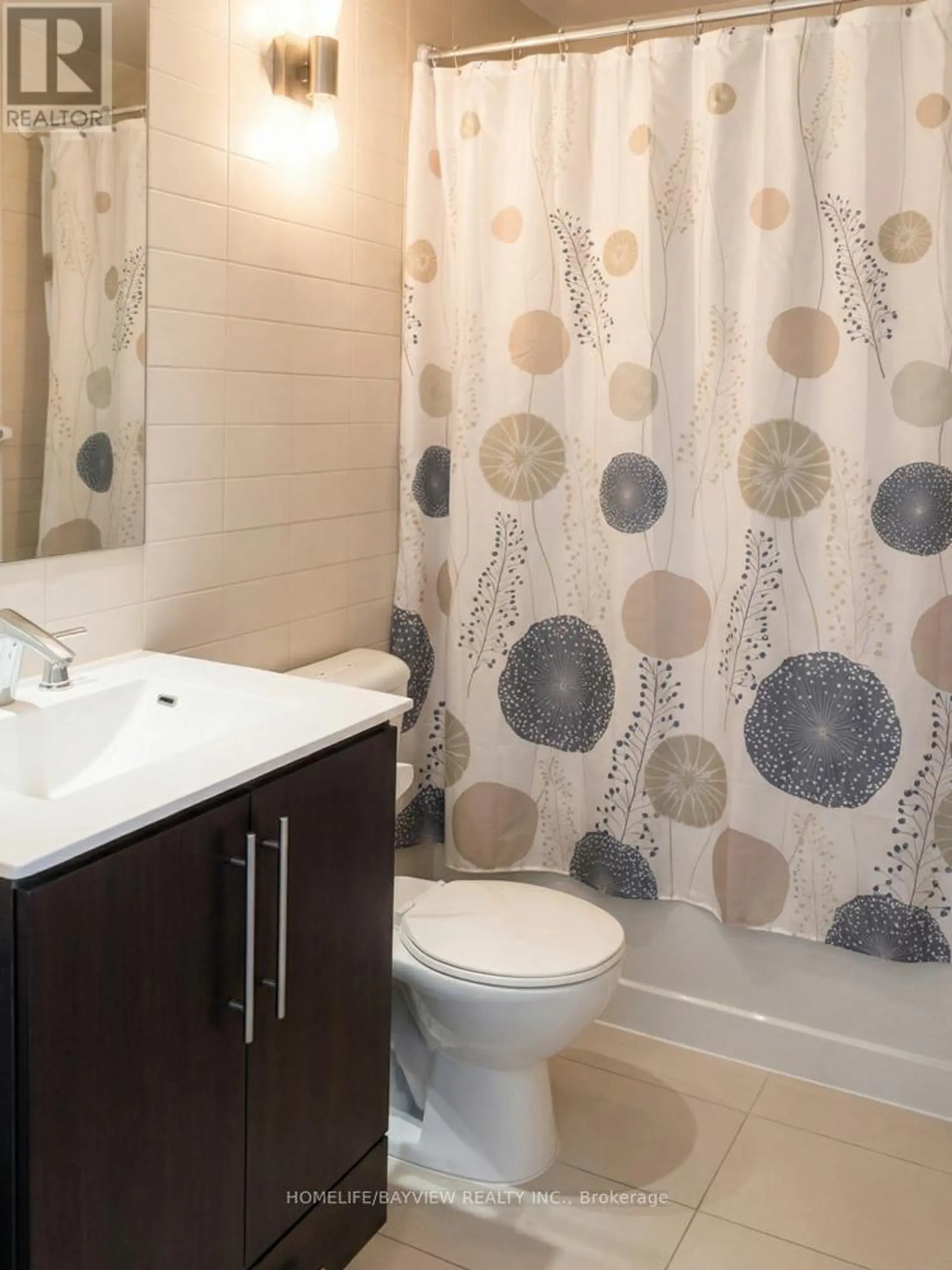 #605 28 LINDEN STREET S - Image 9
