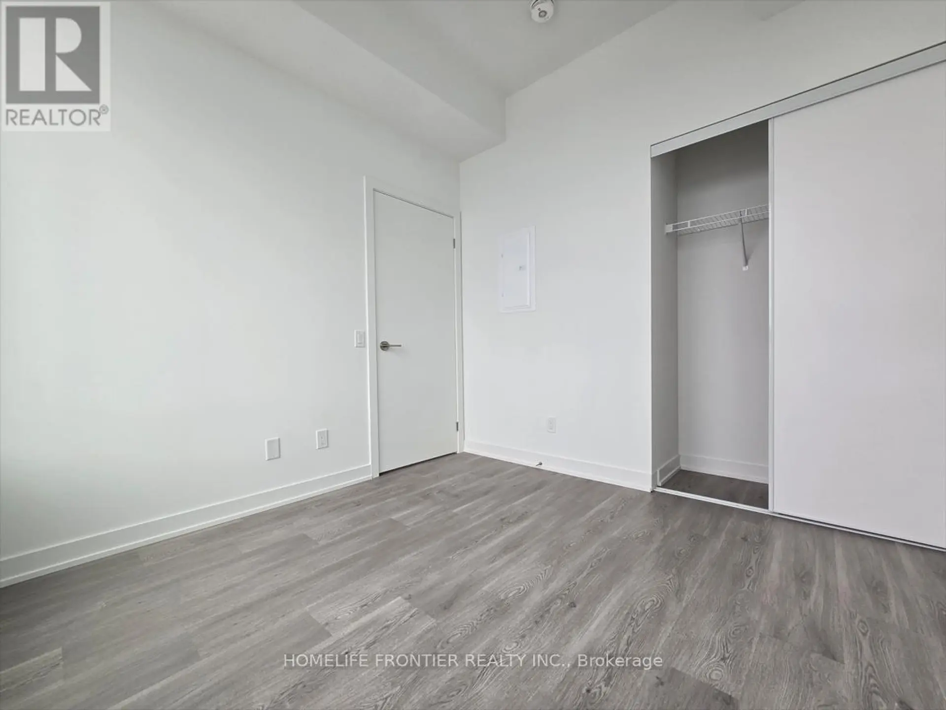 #LPH01 8 WELLESLEY STREET W - Image 15