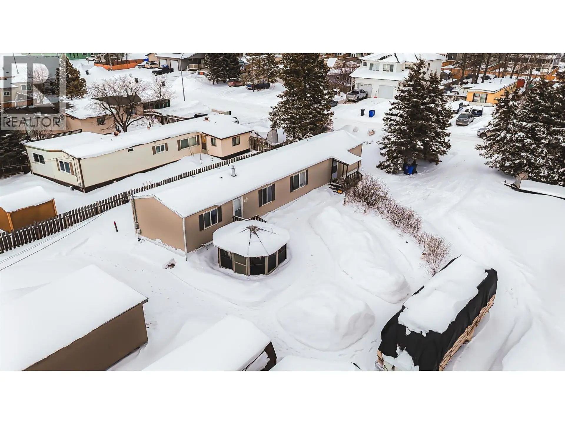 8920 75 STREET - Image 2