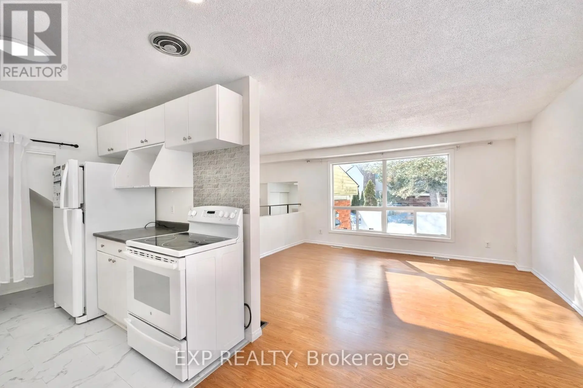 11C SONNET CRESCENT - Image 10
