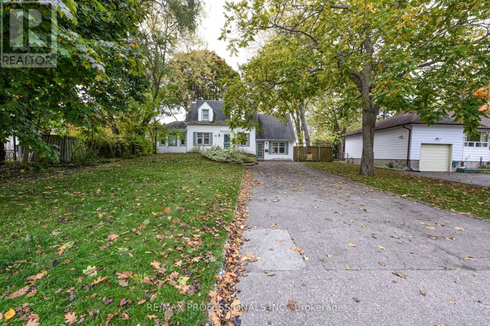 10 BROADVIEW AVENUE - Image 2
