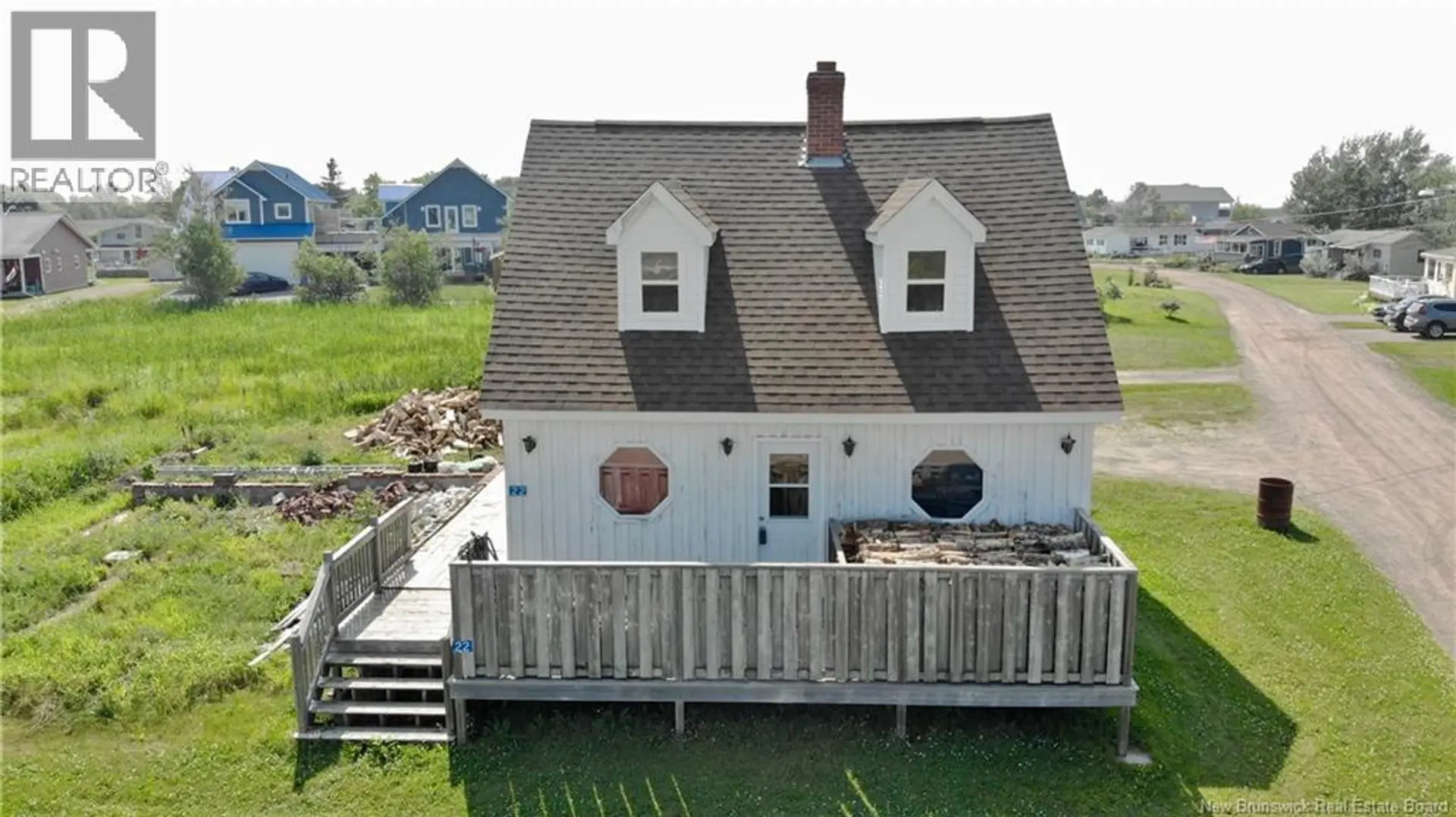 22 BEACH STREET - Image 1