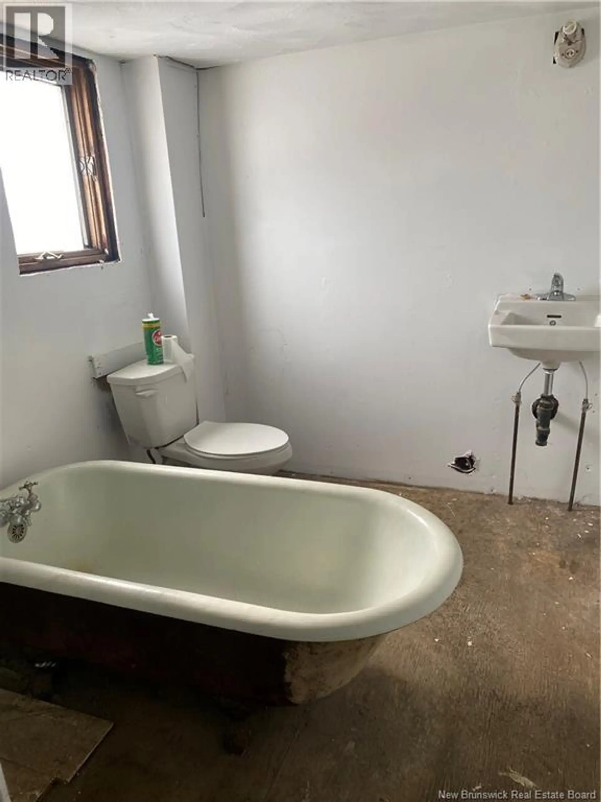22 BEACH STREET - Image 12