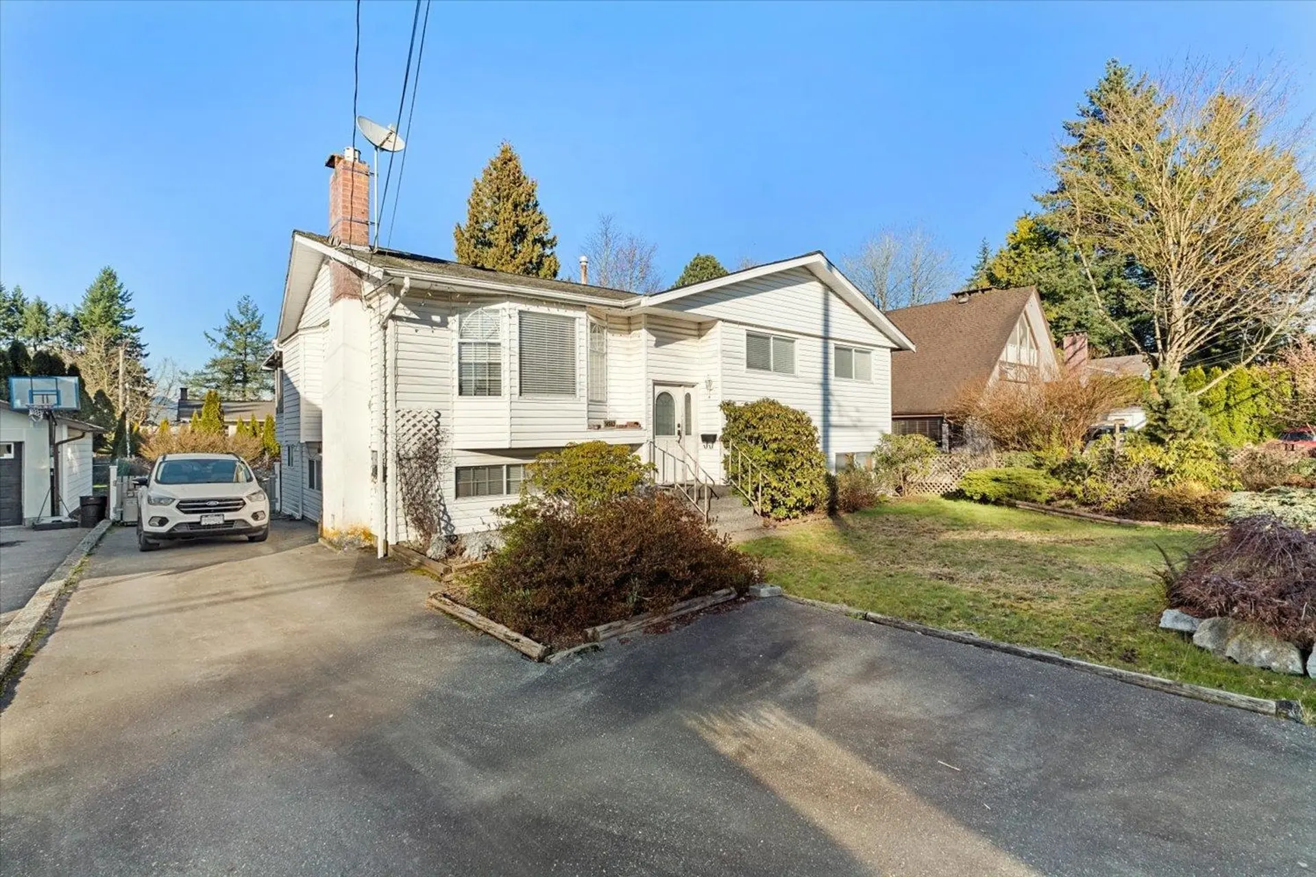 Property at 14983 Canary Drive, Surrey, BC