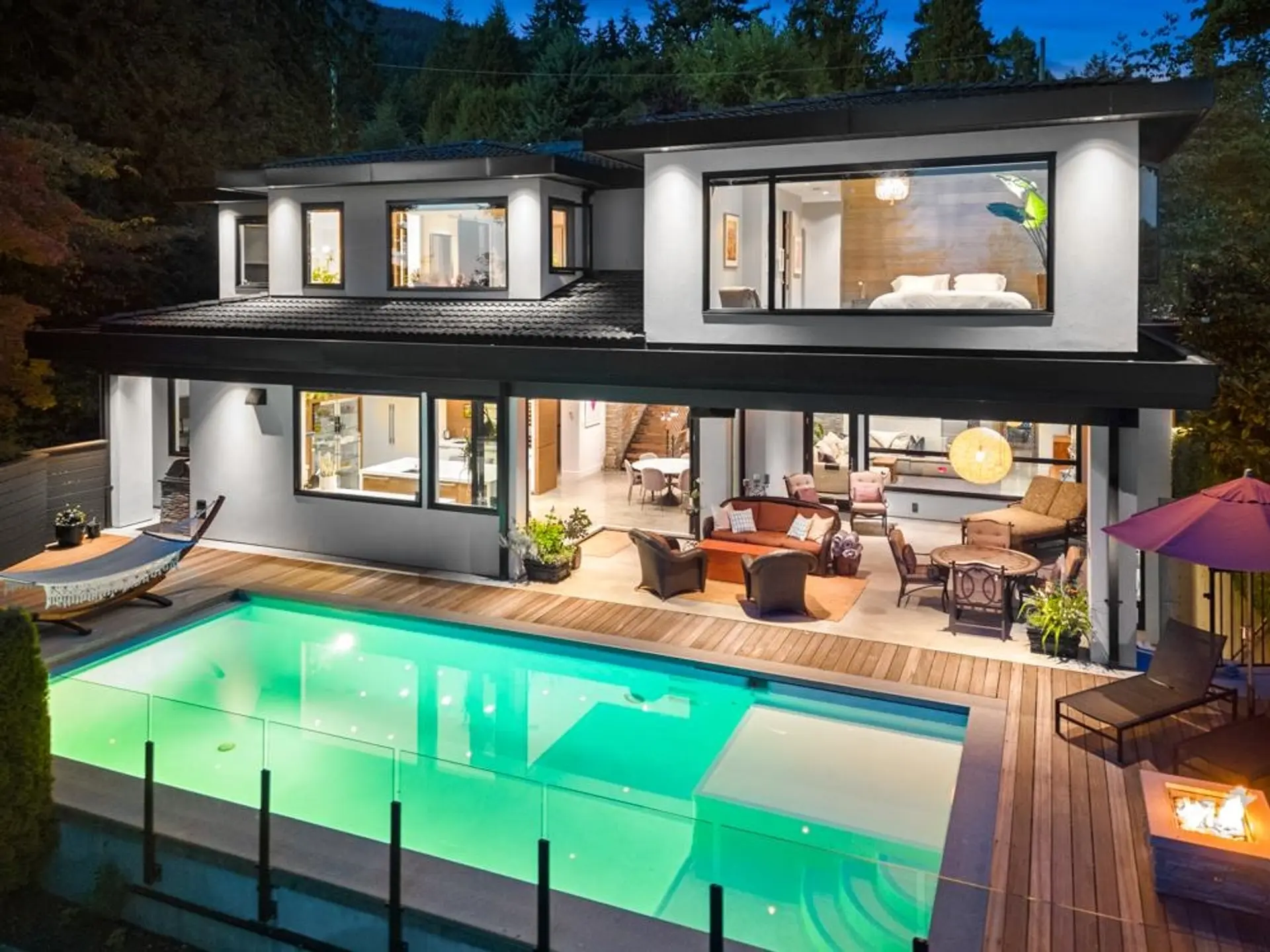 Property at 2650 Rosebery Avenue, West Vancouver, BC