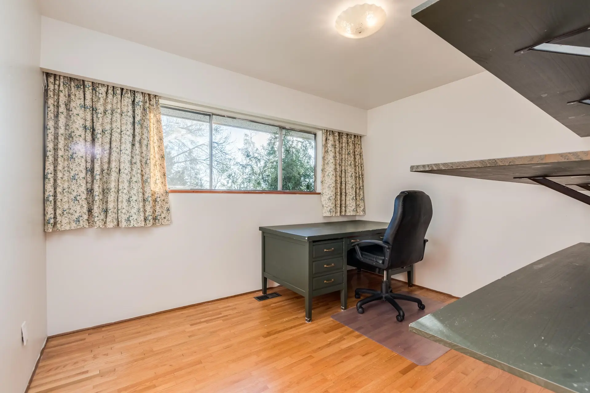 7046 Hillview Street - Image 14