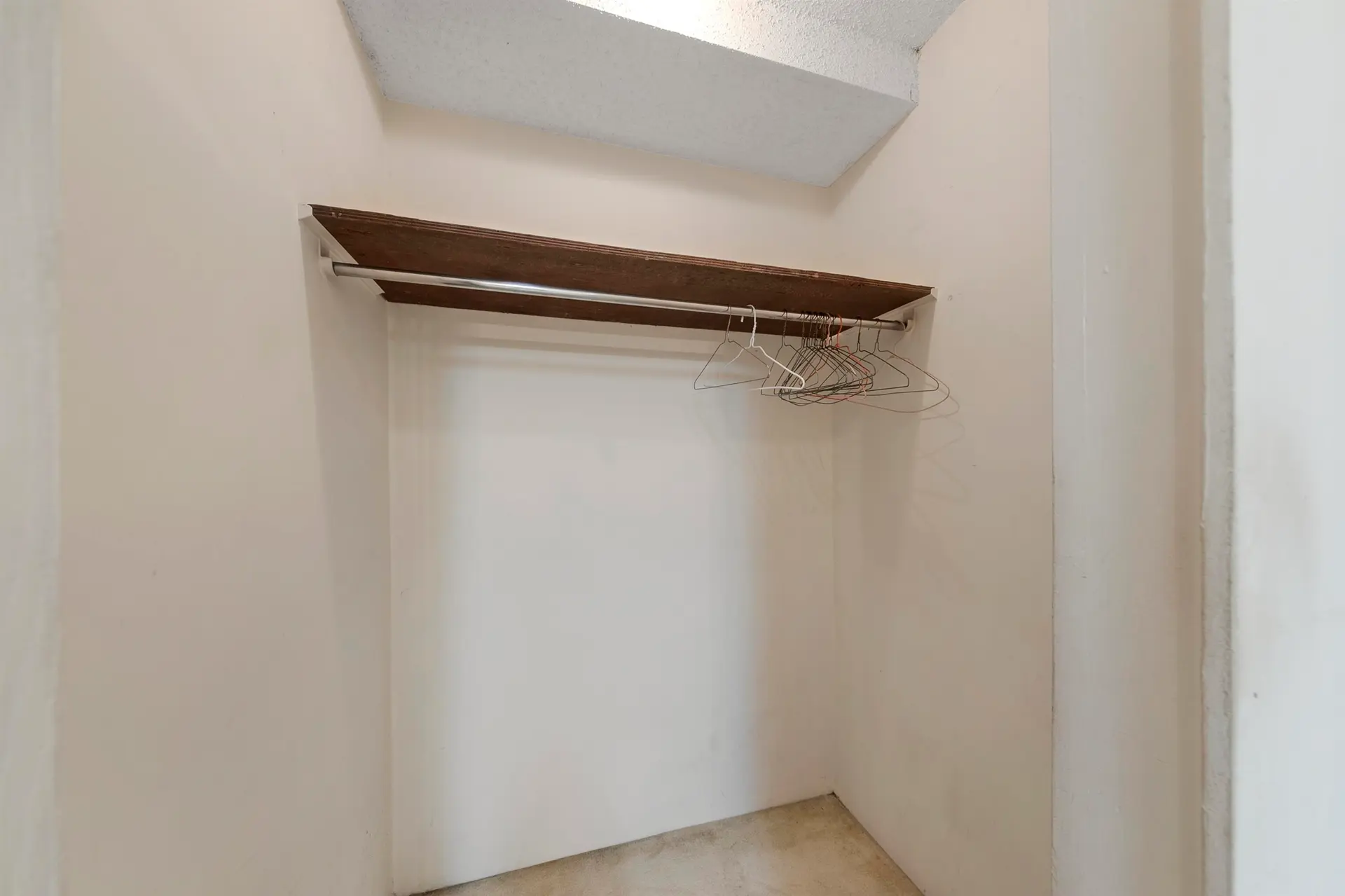 #115 1440 E Broadway - Image 15