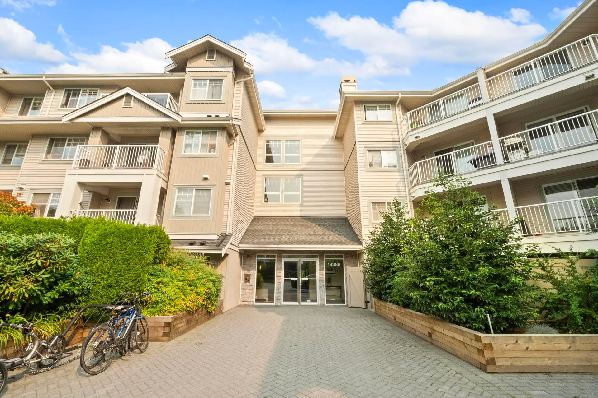 Property at #305 19388 65 Avenue, Surrey, BC