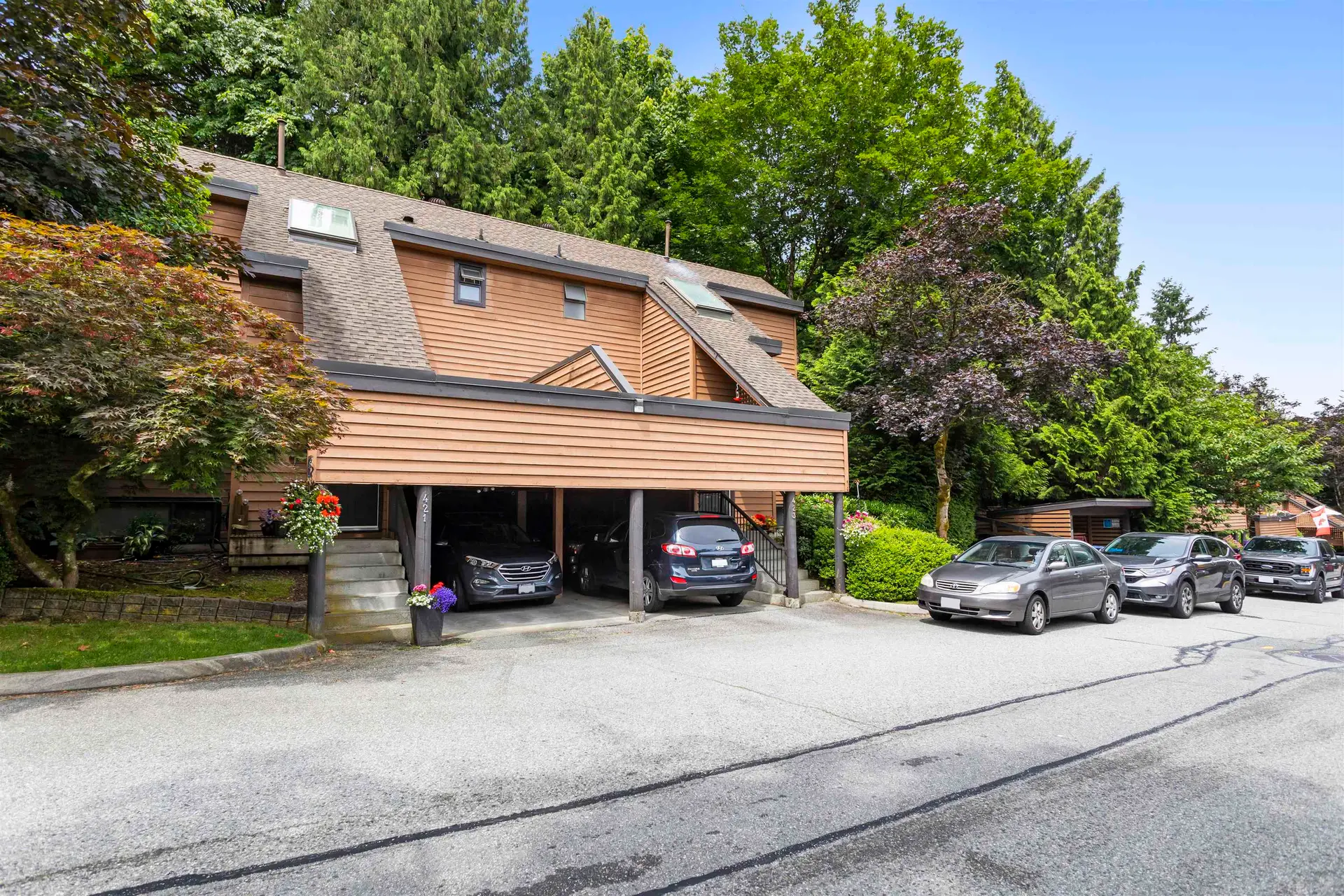 Property at 423 Cambridge Way, Port Moody, BC